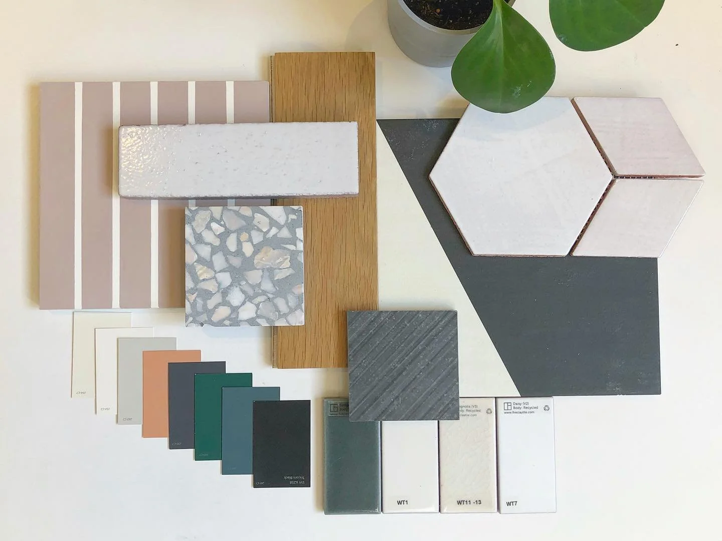 Friday Finishes! Color and texture for an upcoming project. Stay tuned for more on this one! 
.
.
.
#interiordesign #commercialdesign #designboard #retailinterior #moodboard #architecturaldesign #designstudio #portlandcreatives