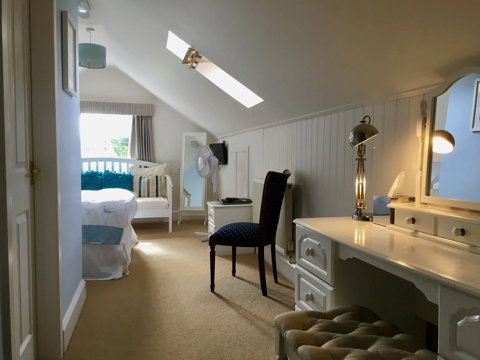 The Fishbourne Ryde King Room