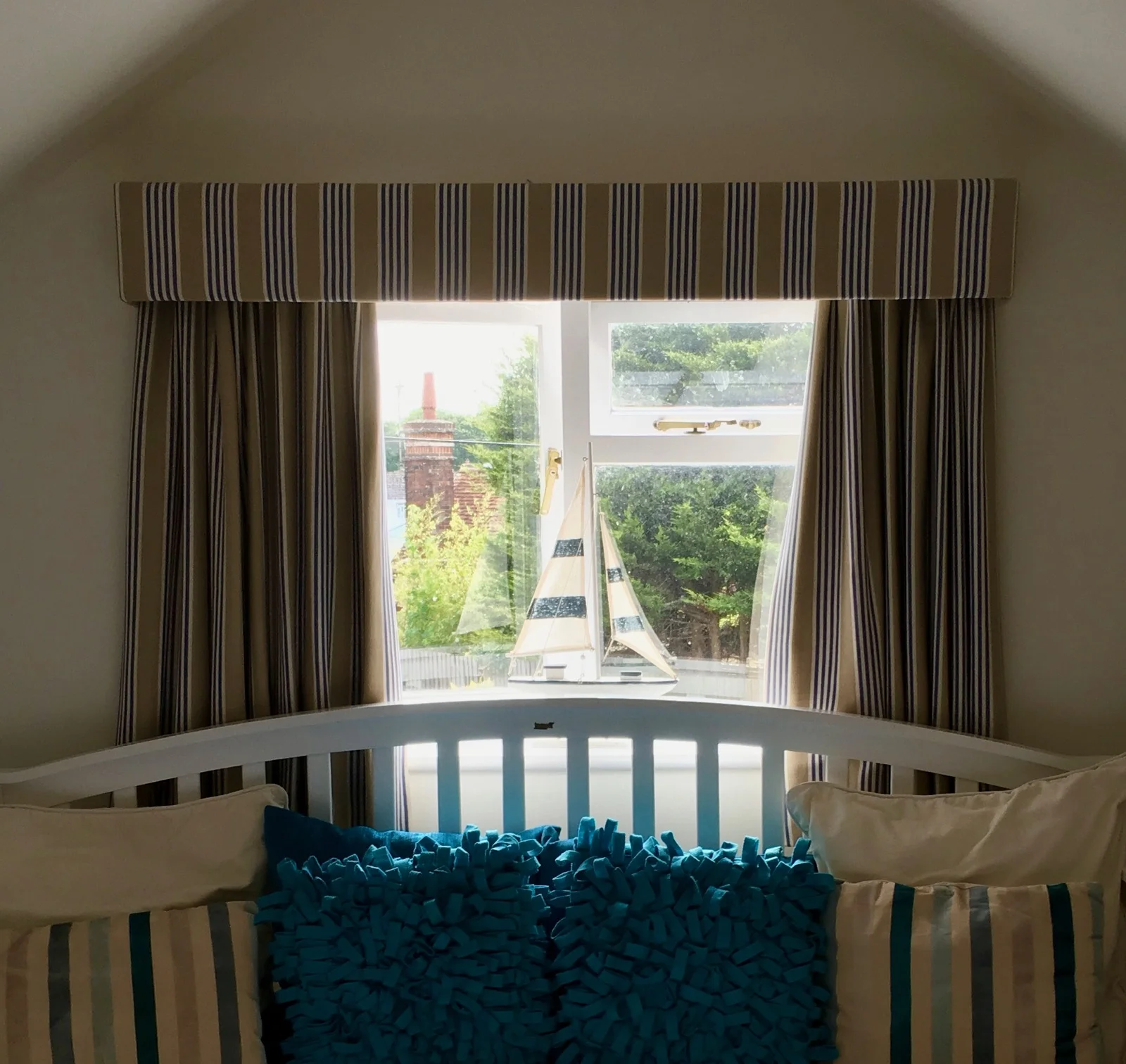 The Fishbourne Ryde King Room