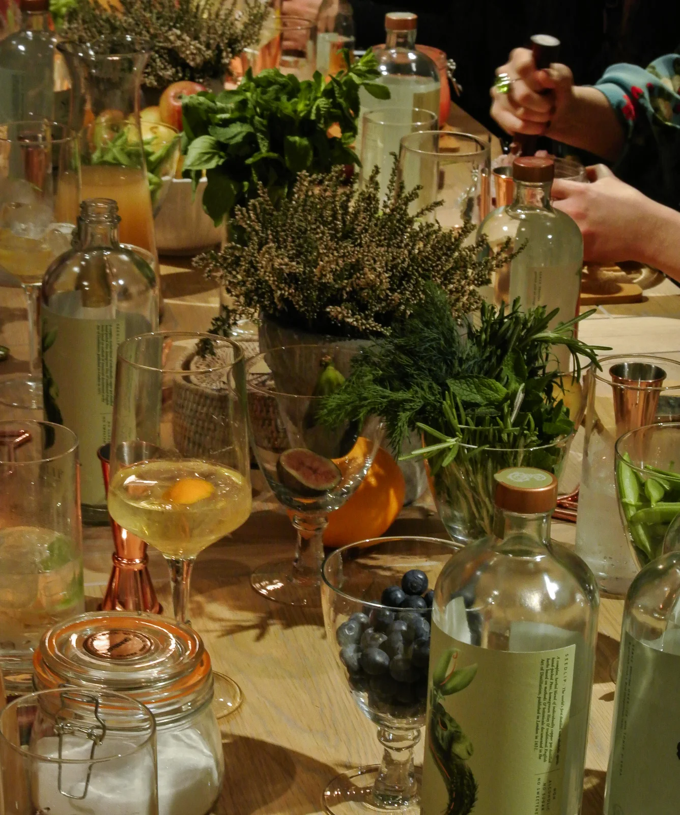 Seedlip cocktail class Neptune Harbourne shrub making