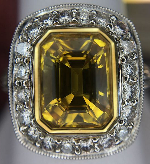 yellow diamond.png