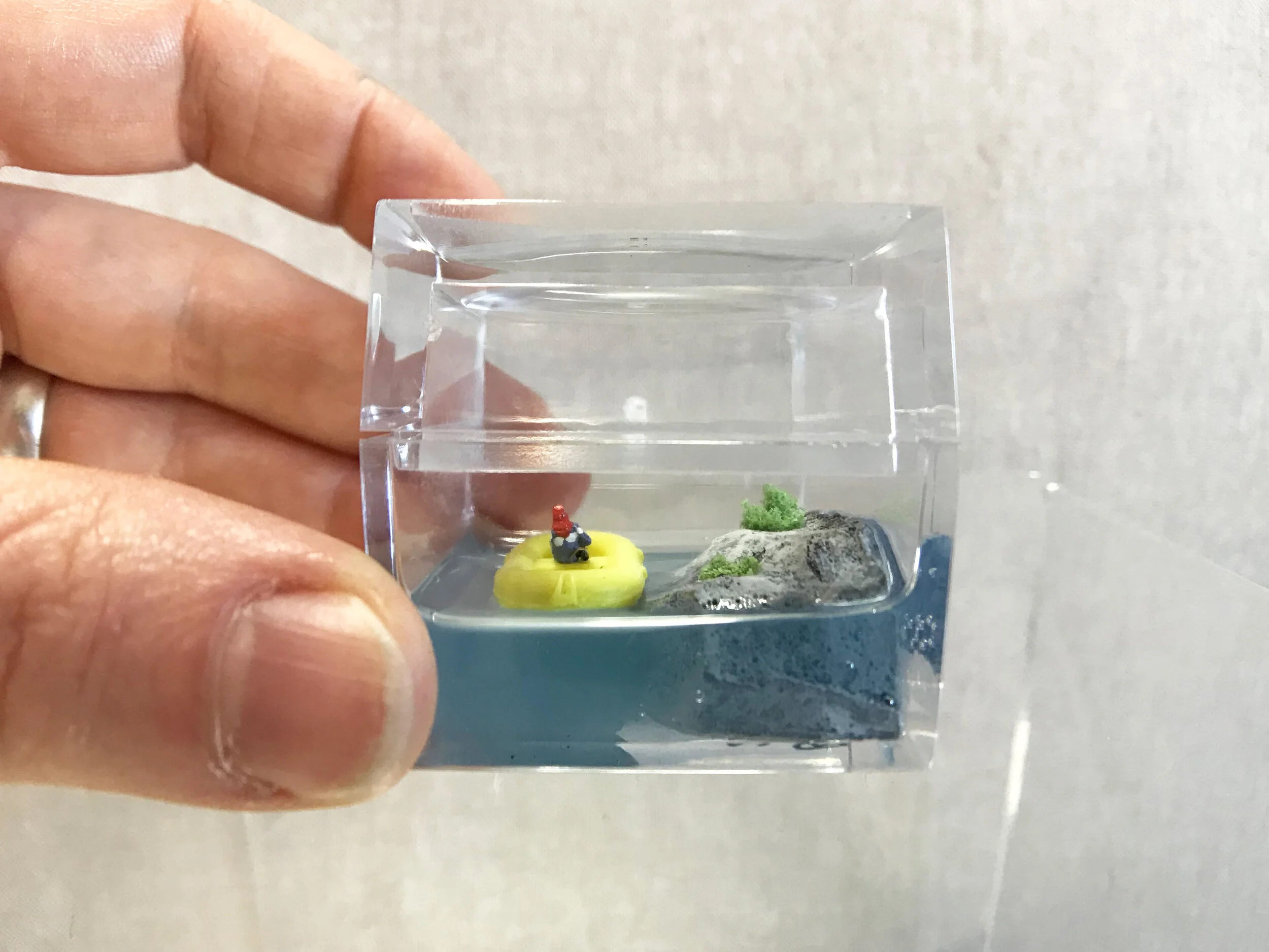 Lonely_Island_Diorama_7_Becky_Wareing_Steele_5_web.jpg