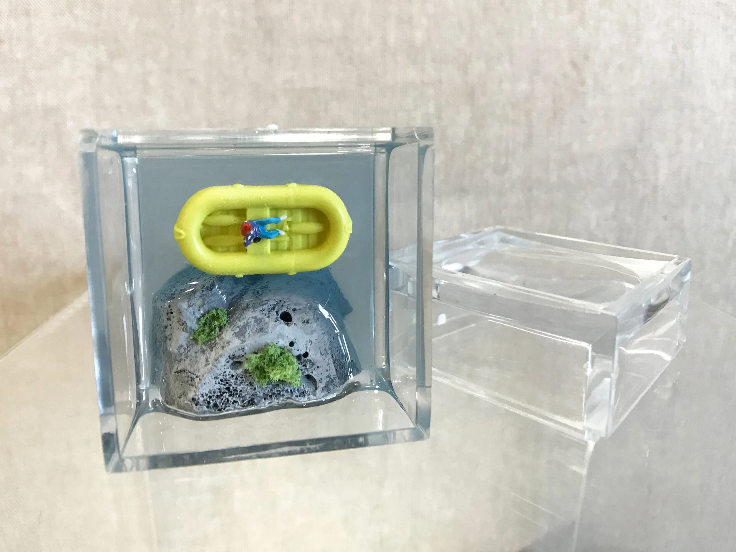 Lonely_Island_Diorama_7_Becky_Wareing_Steele_6_web.jpg