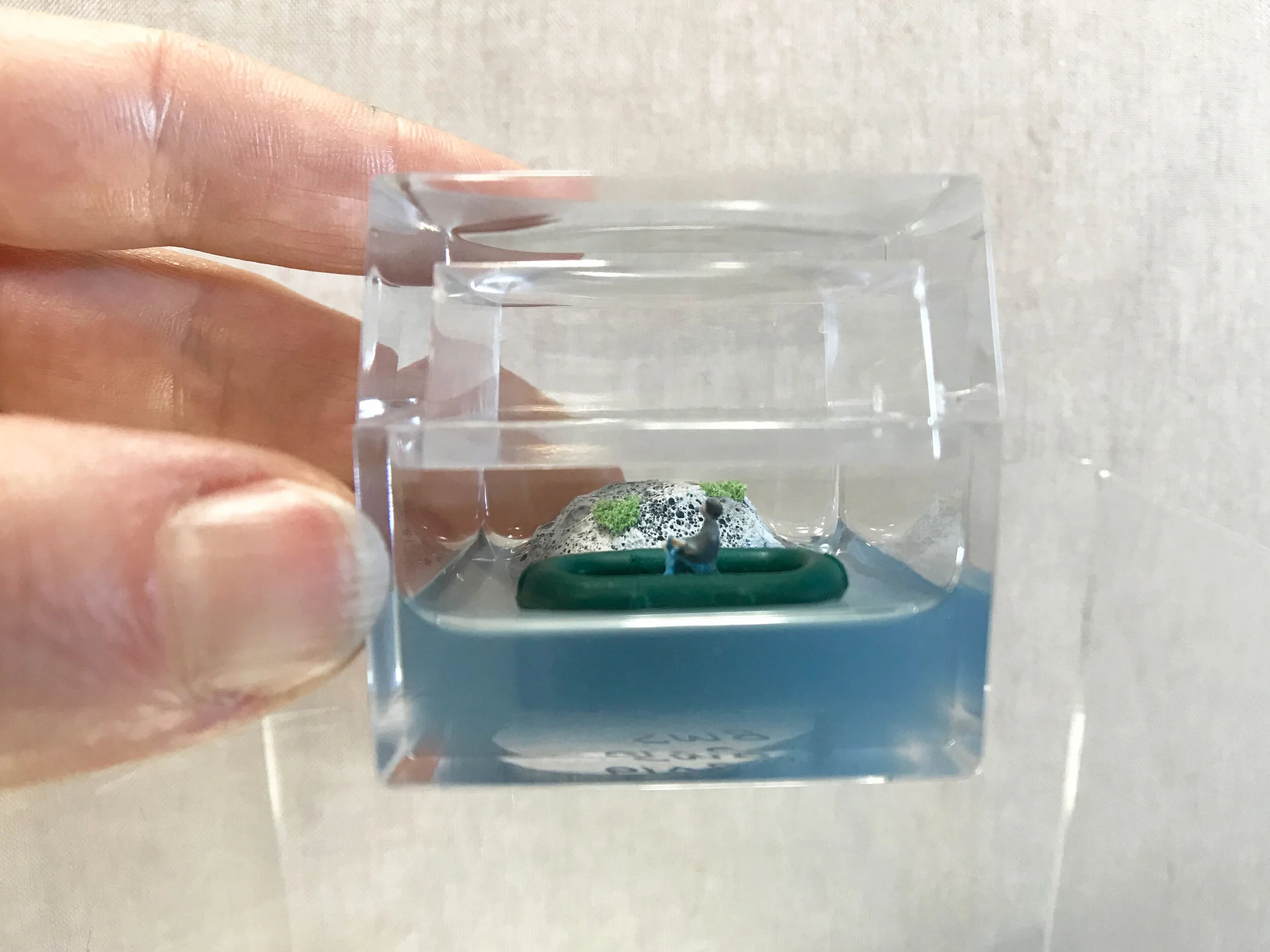 Lonely_Island_Diorama_9_Becky_Wareing_Steele_4_web.jpg