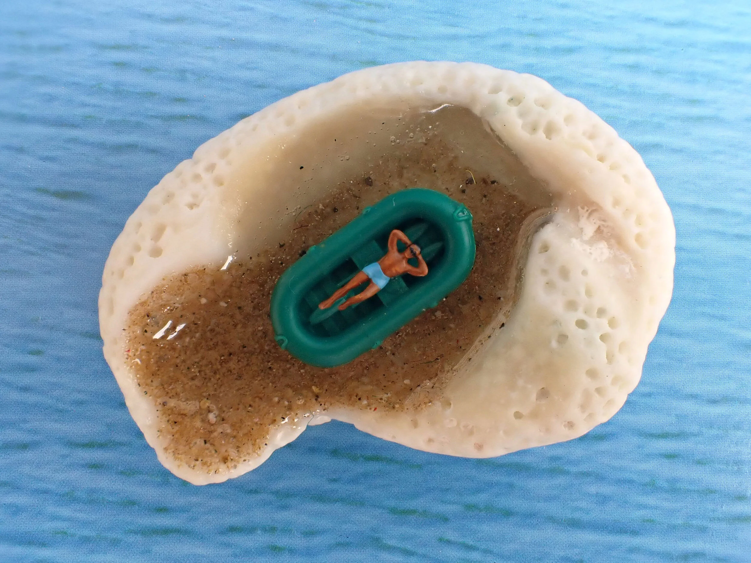 Green-Raft-Blue-Trunks_Miniature-Sculpture_Becky-Wareing-Steele_7_web.jpg