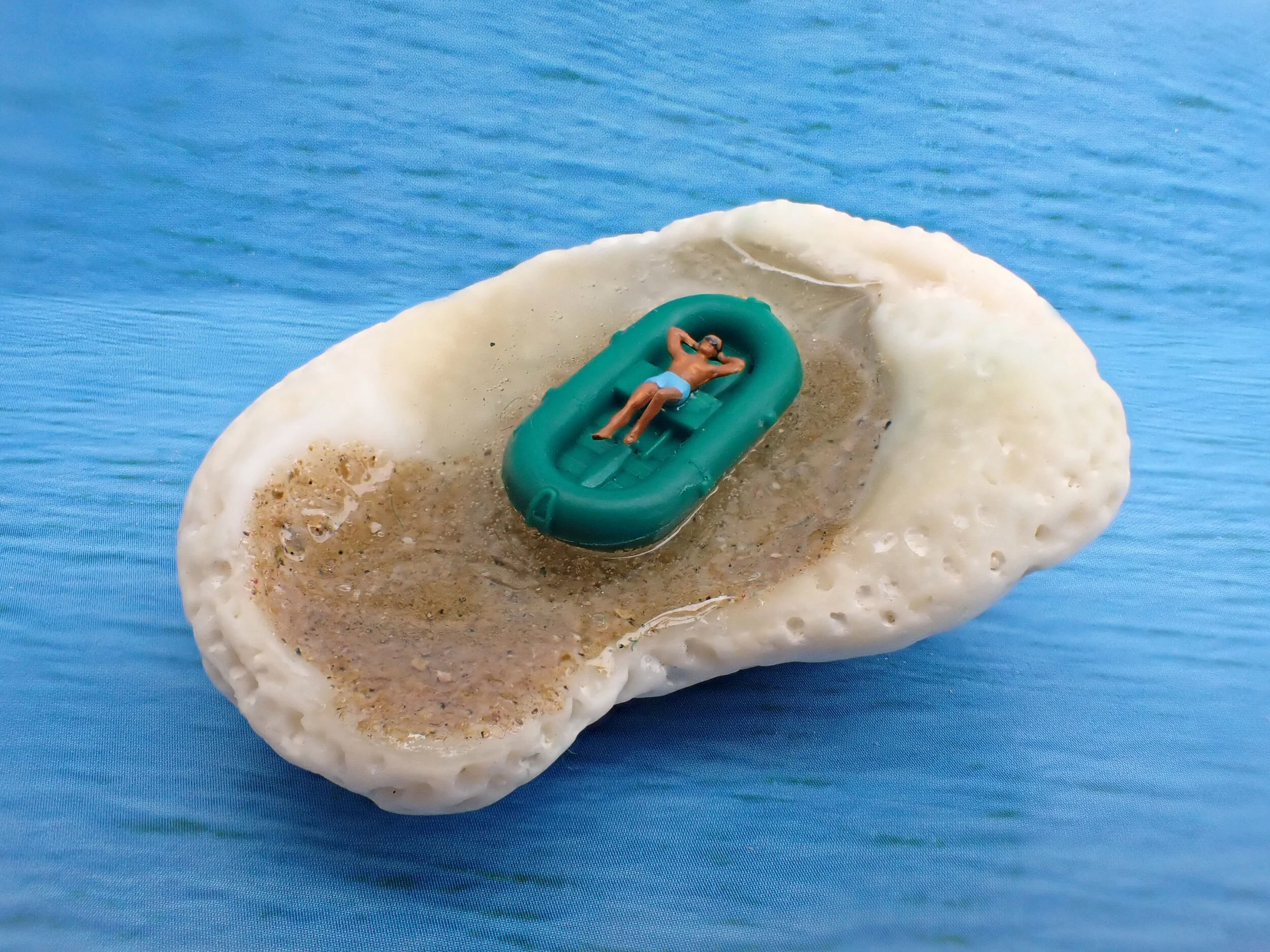 Green-Raft-Blue-Trunks_Miniature-Sculpture_Becky-Wareing-Steele_1_web.jpg