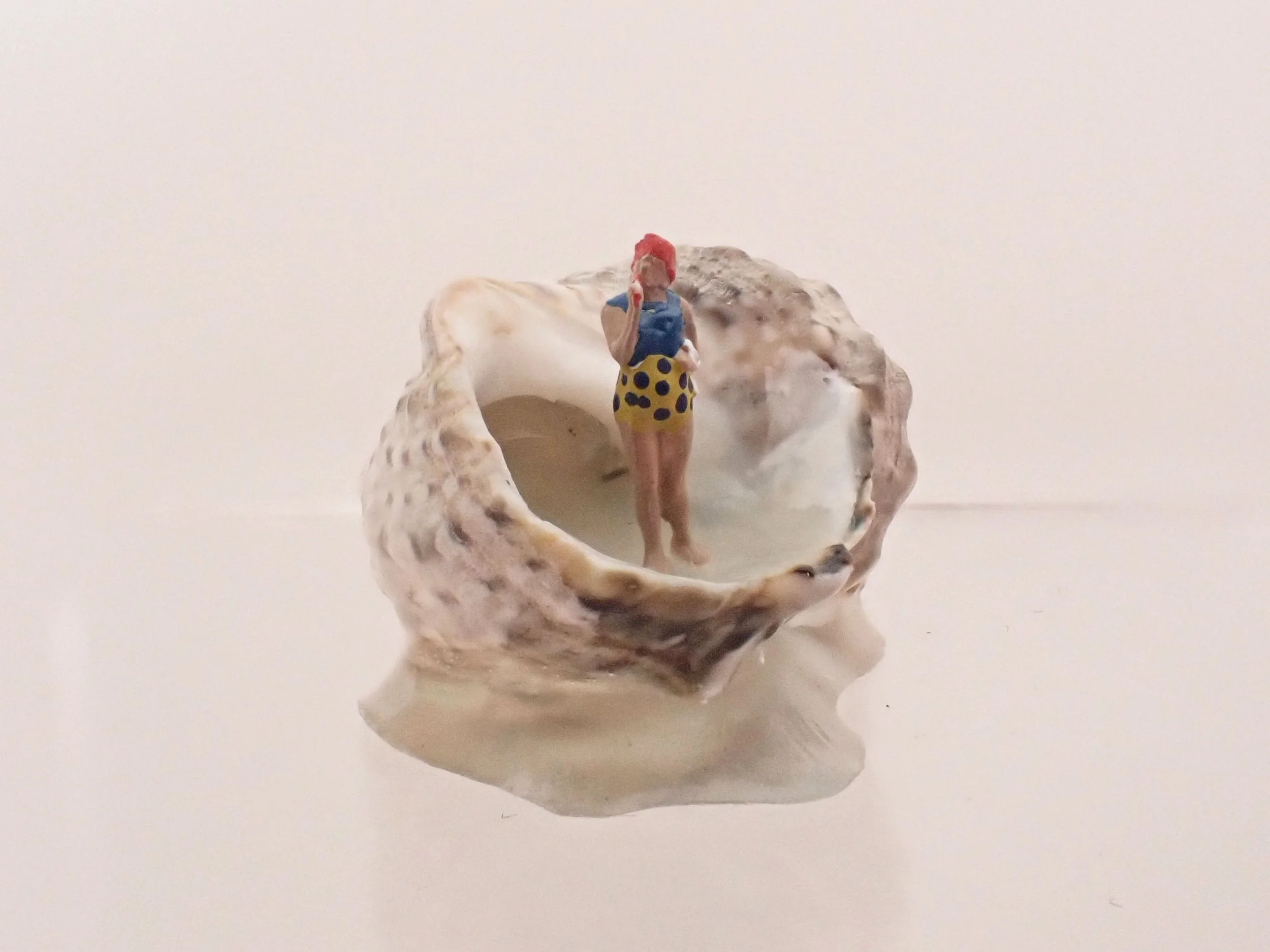 Becky-Wareing-Steele_Cheetah-Navy-Suit_Seashell-Diorama_1_web.jpg