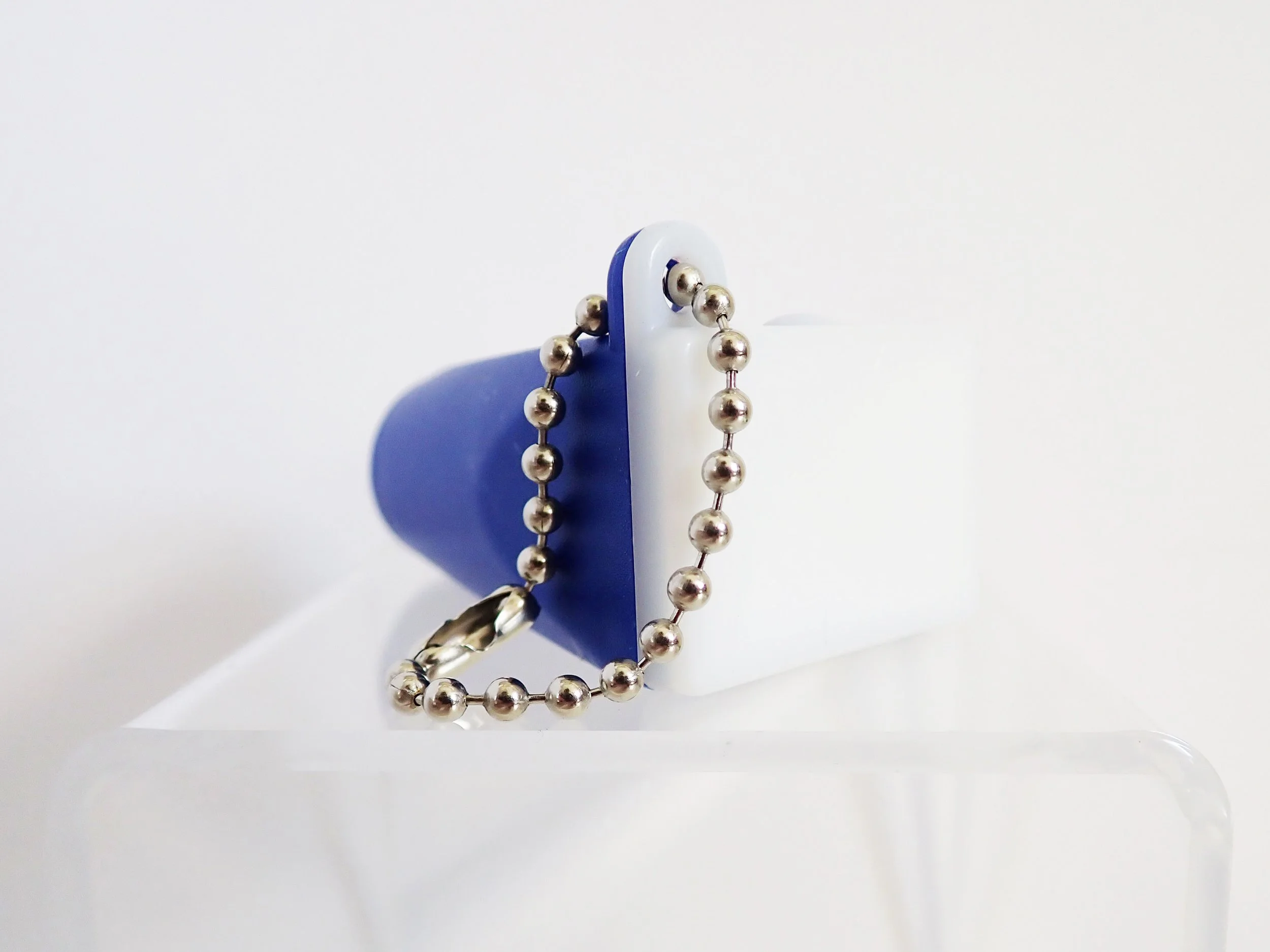 KeyChainPhotoViewer_BeckyWareingSteele_CobaltBlue_web copy.jpg