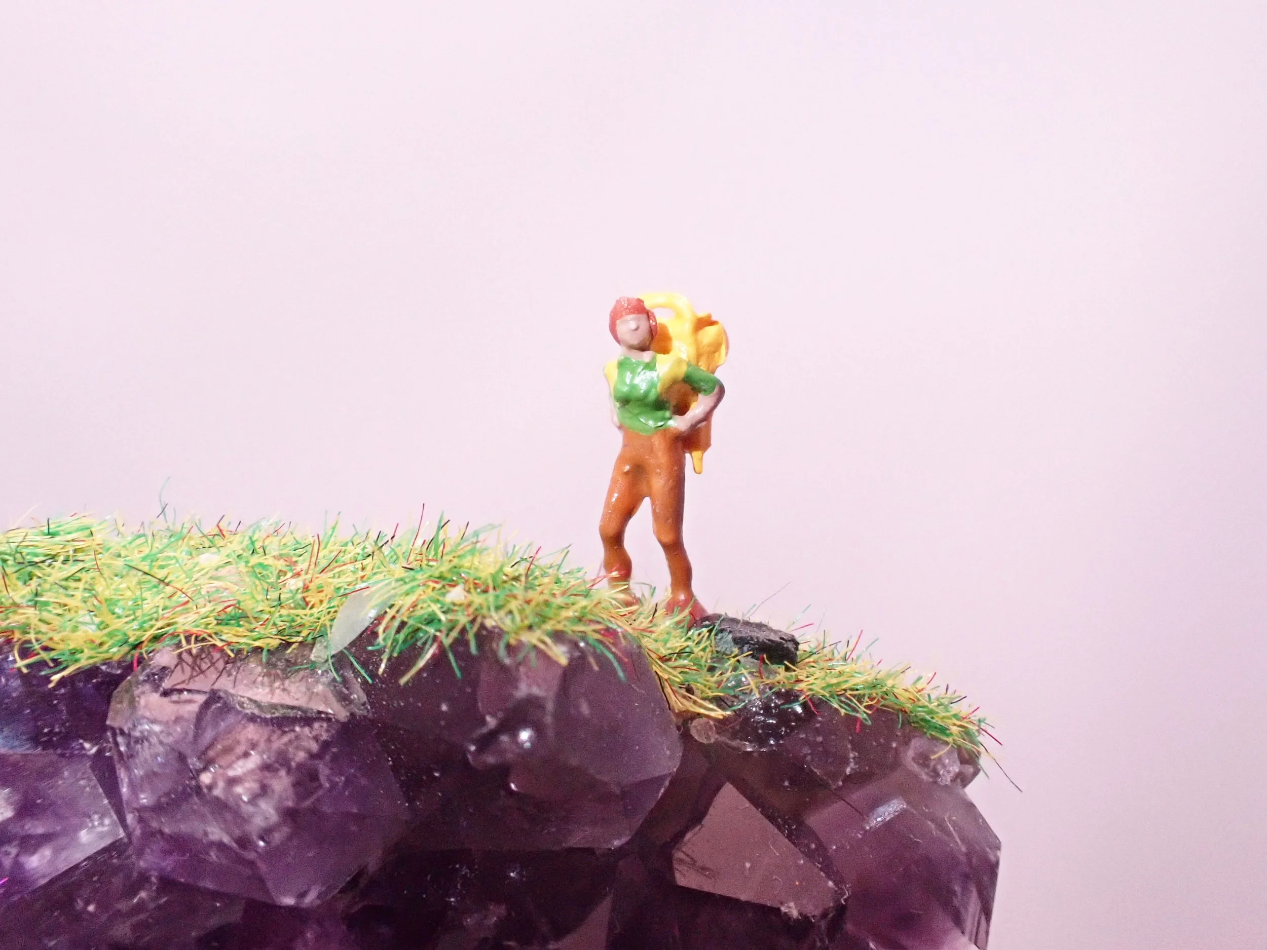 Amethyst-Metal-Stand-Diorama_2_Becky-Wareing-Steele_2.jpg