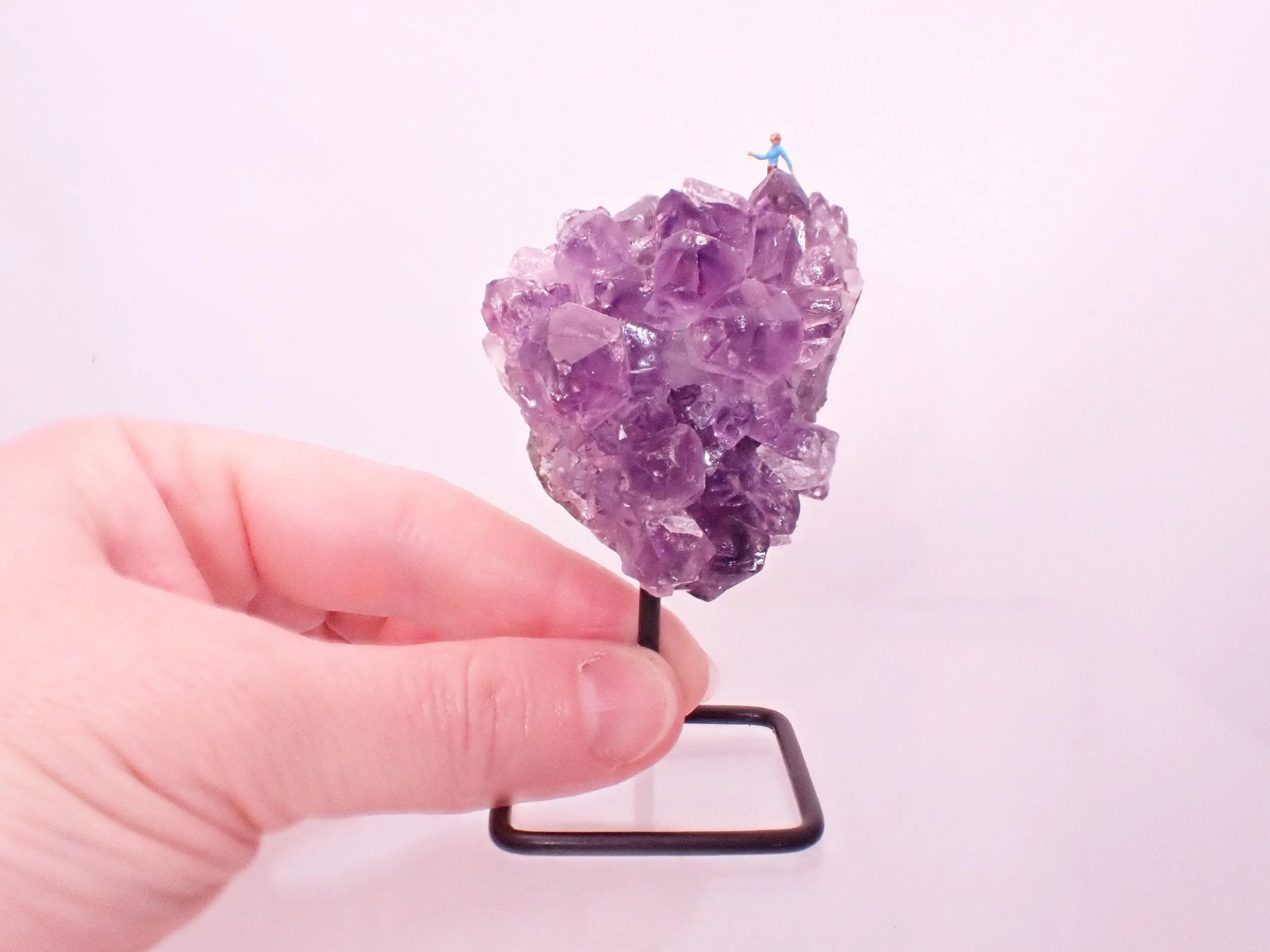 Amethyst-Metal-Stand-Diorama_3_Becky-Wareing-Steele_3.jpg