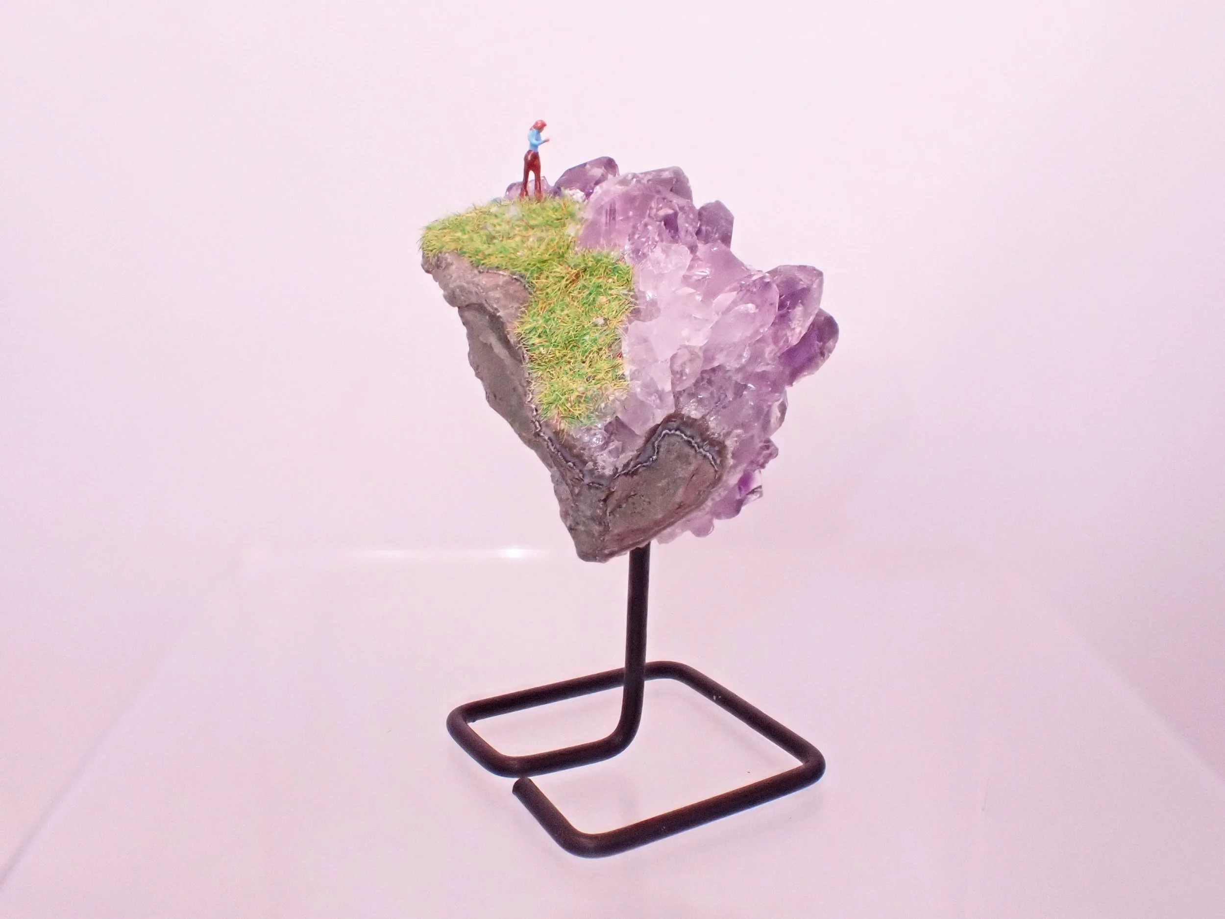 Amethyst-Metal-Stand-Diorama_3_Becky-Wareing-Steele_4.jpg