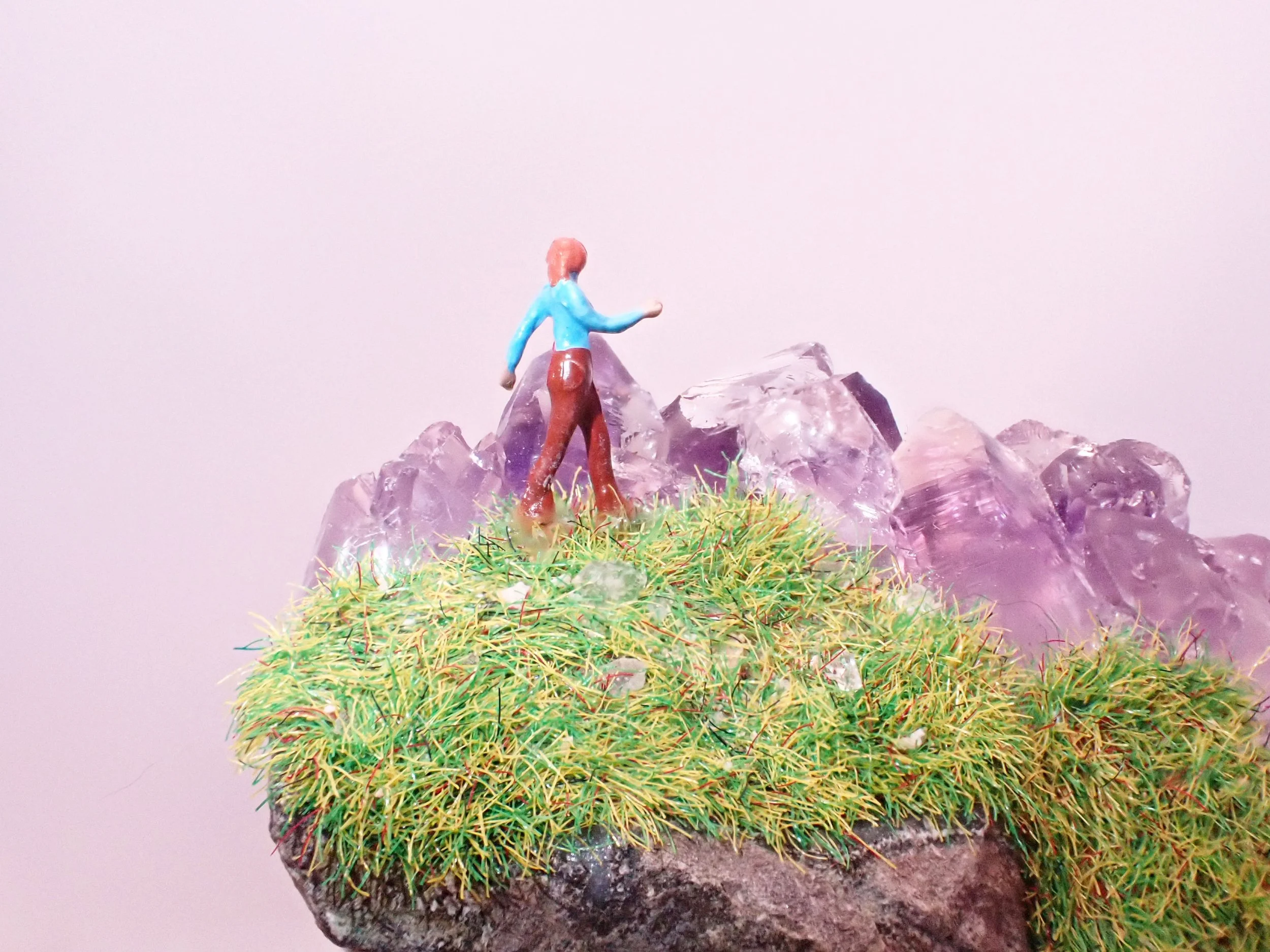 Amethyst-Metal-Stand-Diorama_3_Becky-Wareing-Steele_1.jpg