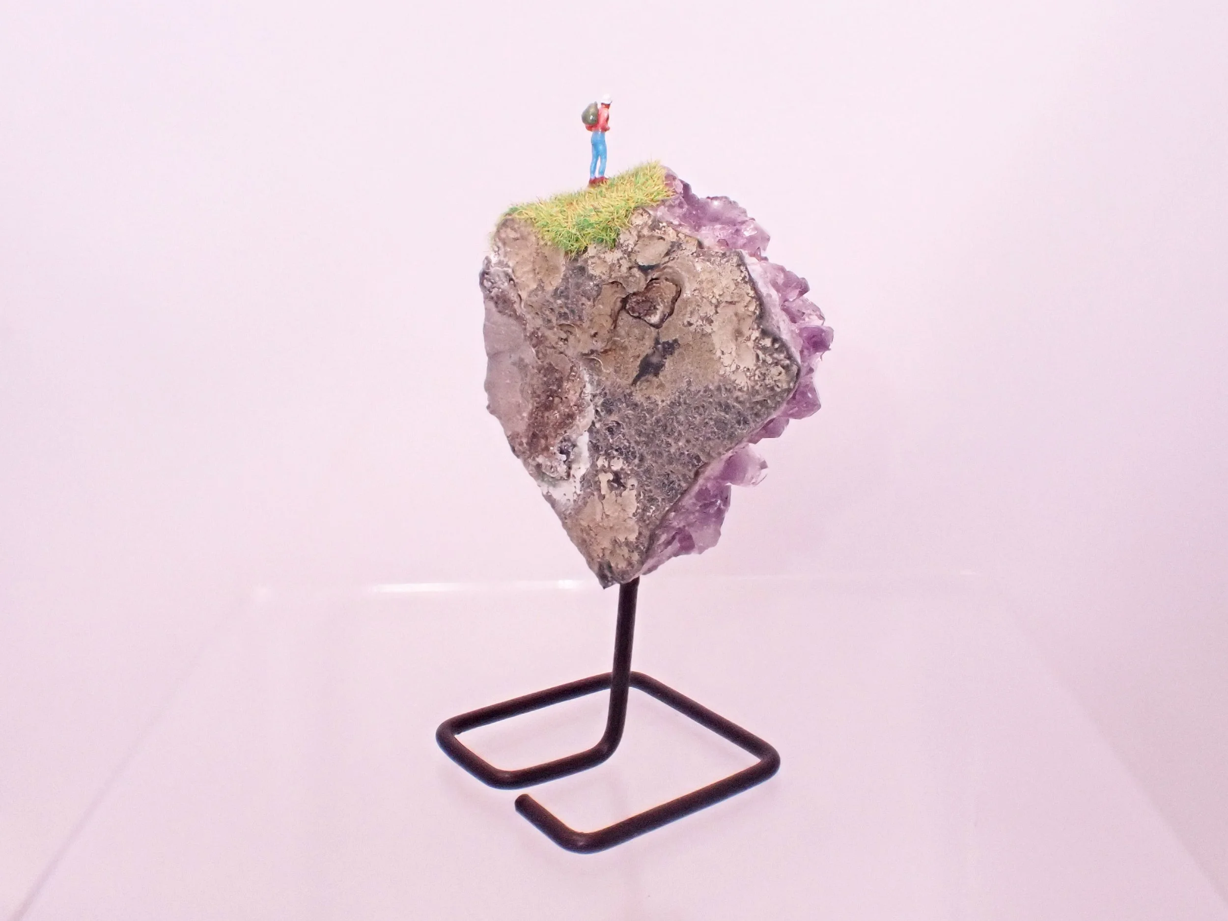 Amethyst-Metal-Stand-Diorama_4_Becky-Wareing-Steele_5.jpg