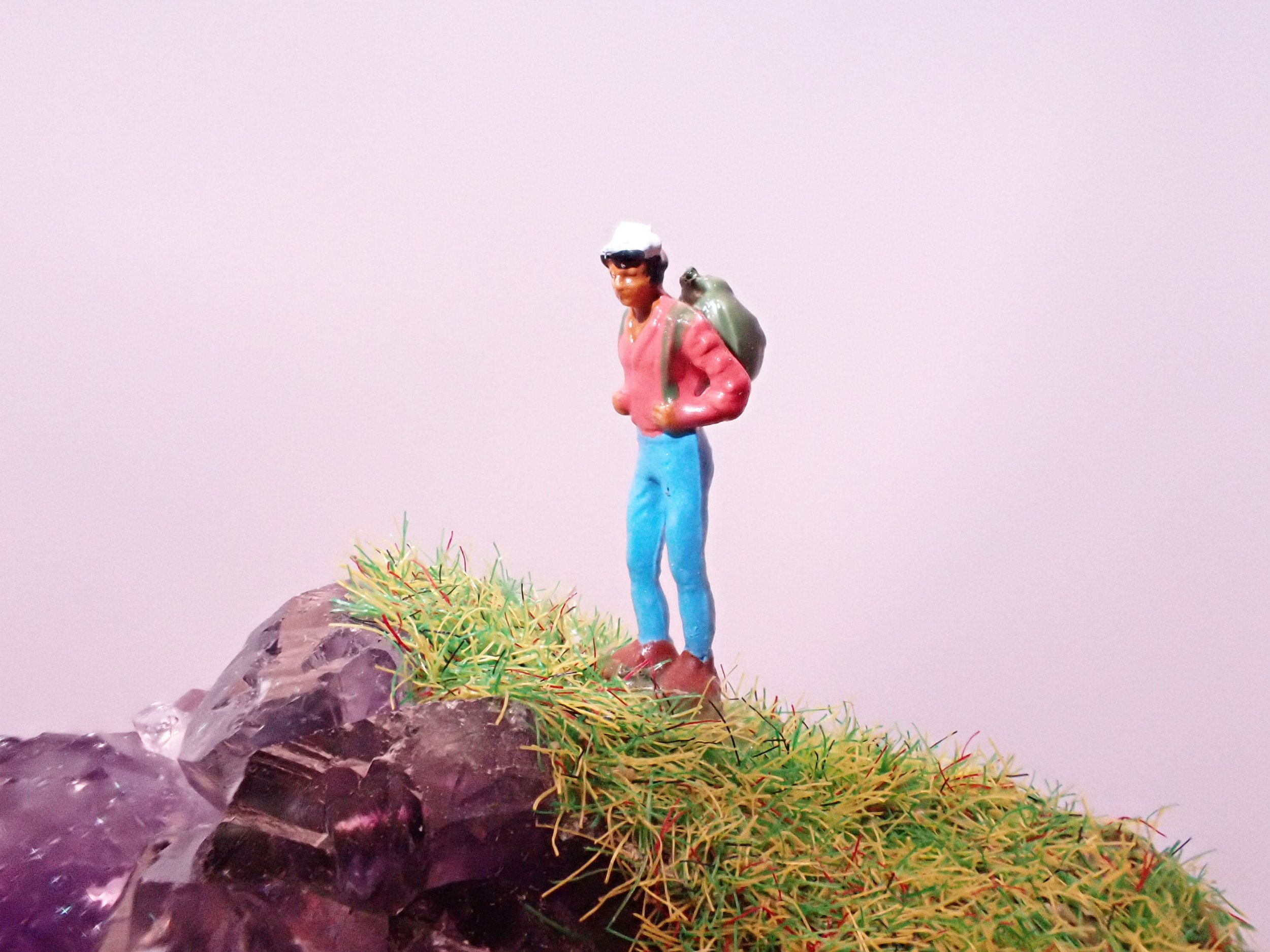 Amethyst-Metal-Stand-Diorama_4_Becky-Wareing-Steele_2.jpg