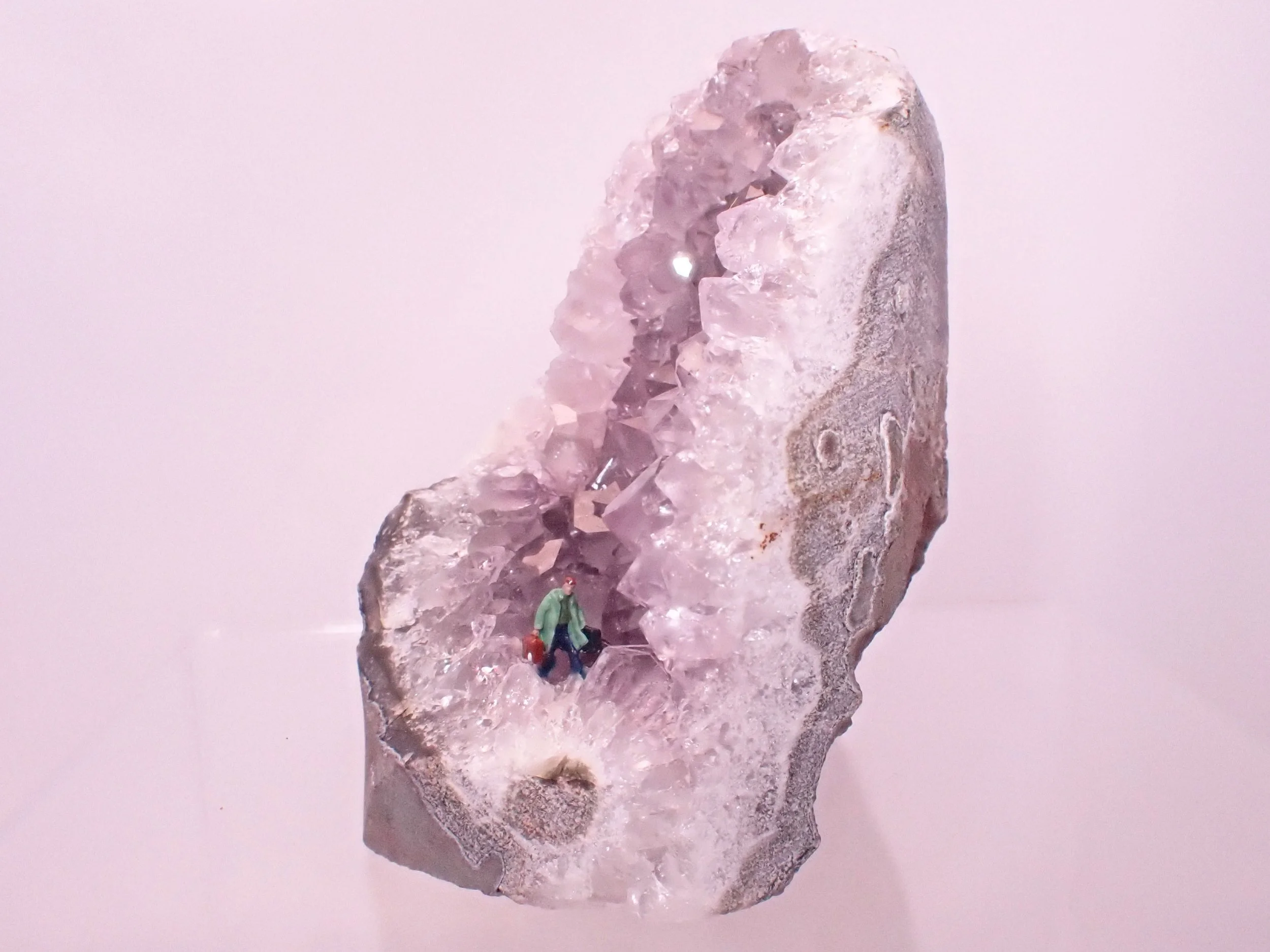 Large-Amethyst-Diorama_3_Becky-Wareing-Steele_8_web.jpg