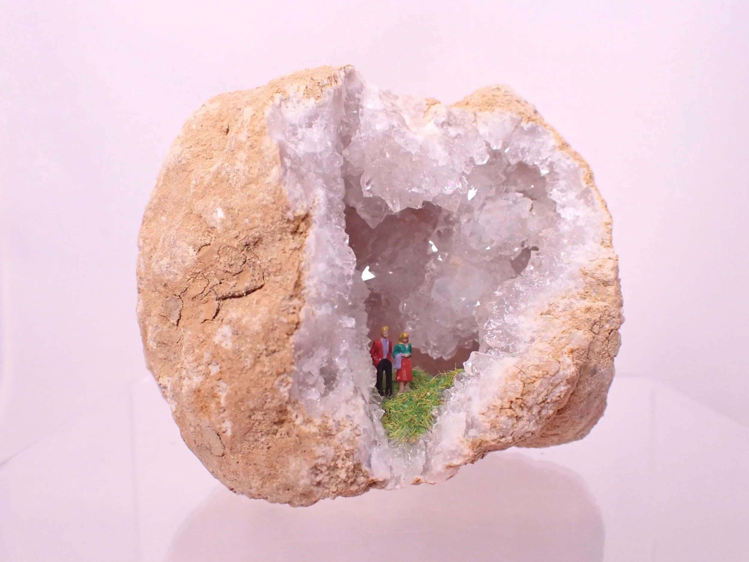 Quartz-Crystal-Diorama_1_Becky-Wareing-Steele_3_web.jpg