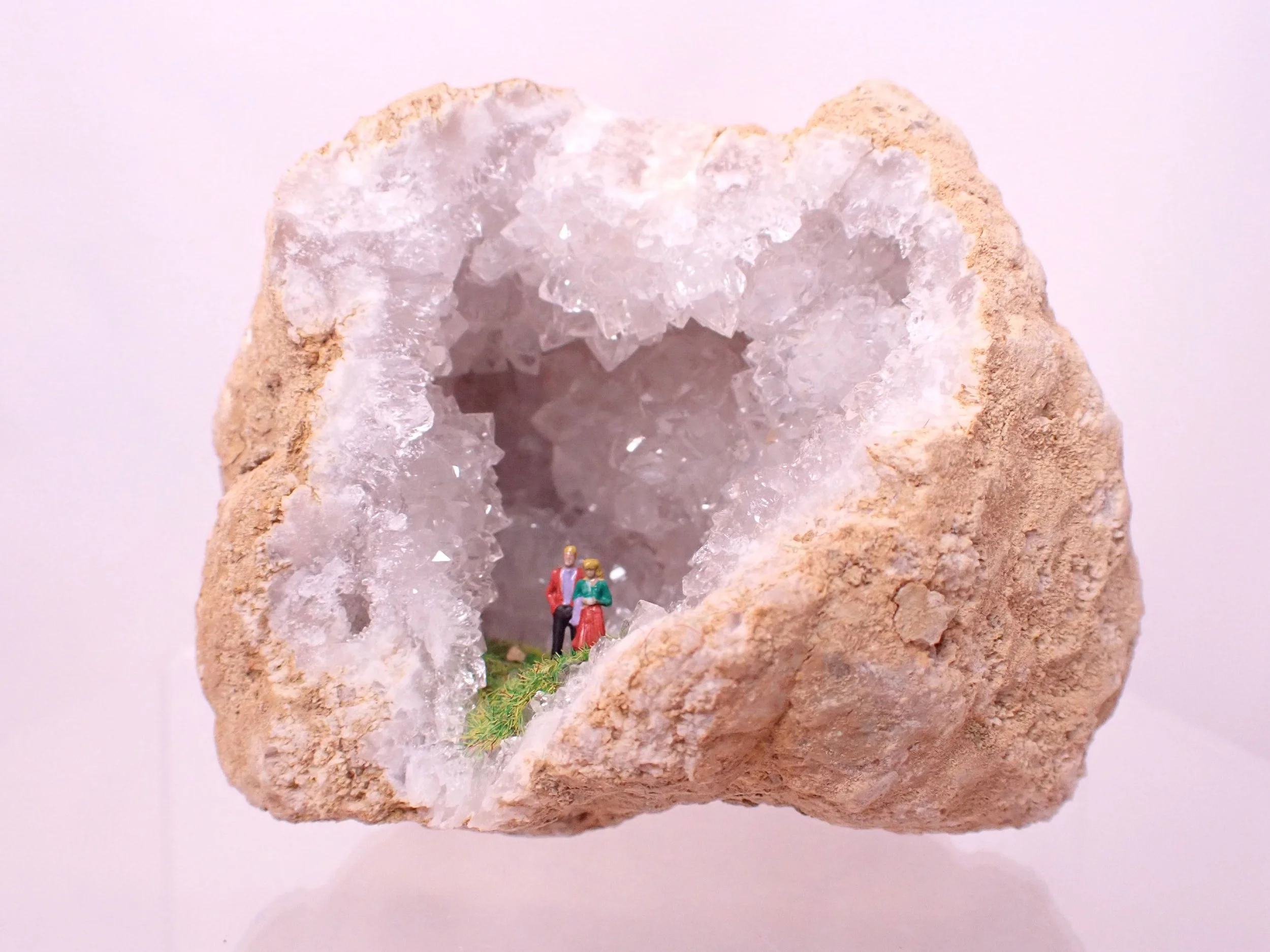 Quartz-Crystal-Diorama_1_Becky-Wareing-Steele_4_web.jpg