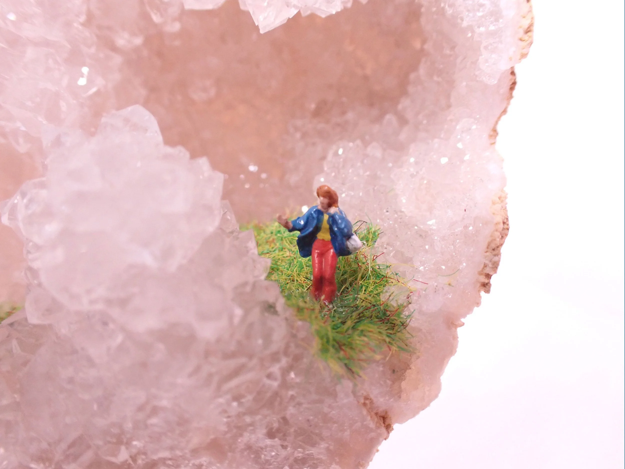 Quartz-Crystal-Diorama_2_Becky-Wareing-Steele_4_web.jpg