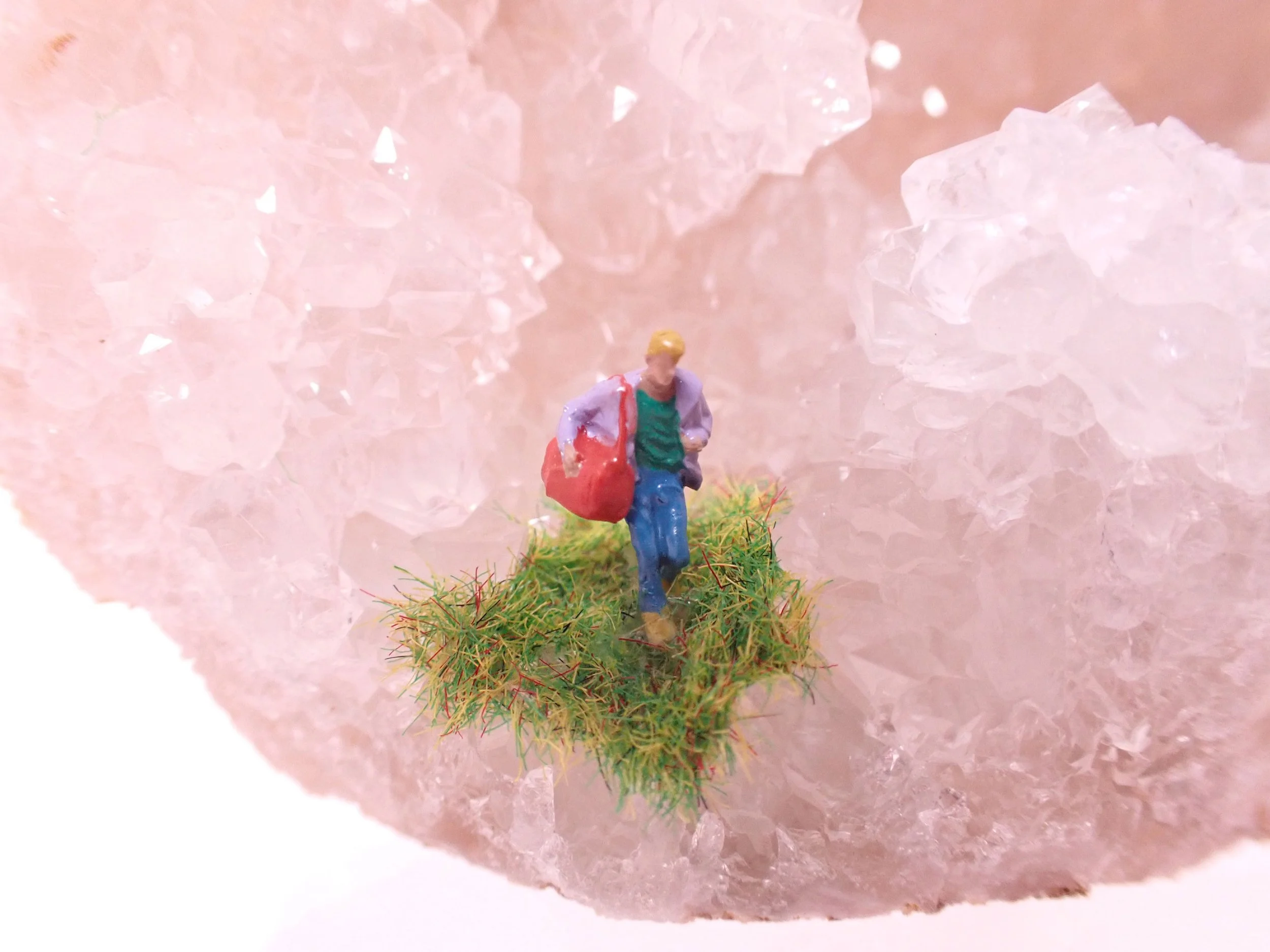 Quartz-Crystal-Diorama_2_Becky-Wareing-Steele_5_web.jpg