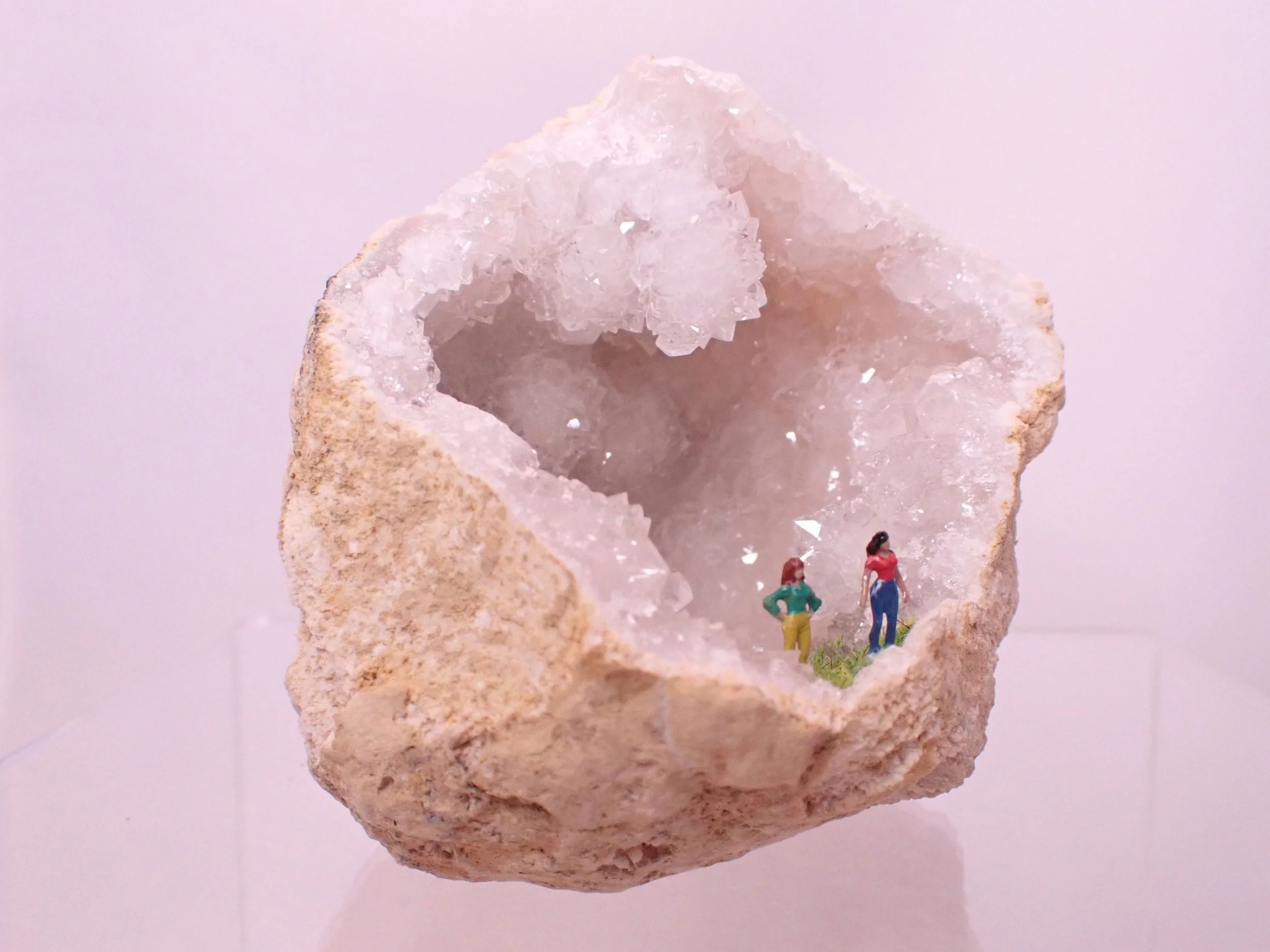 Quartz-Crystal-Diorama_3_Becky-Wareing-Steele_2_web.jpg