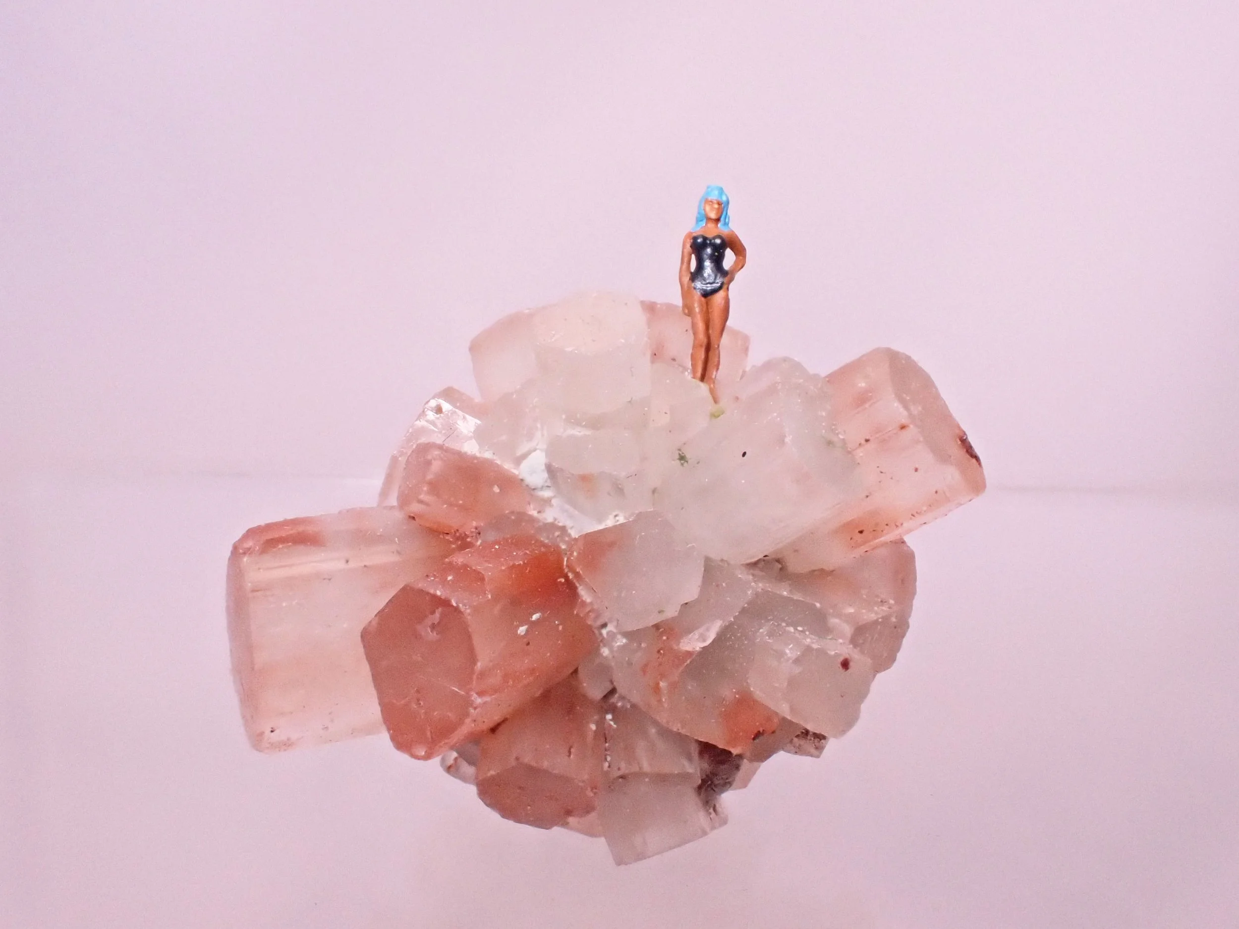 Red-Aragonite-Crystal-Diorama_4_Becky-Wareing-Steele_6_web.jpg