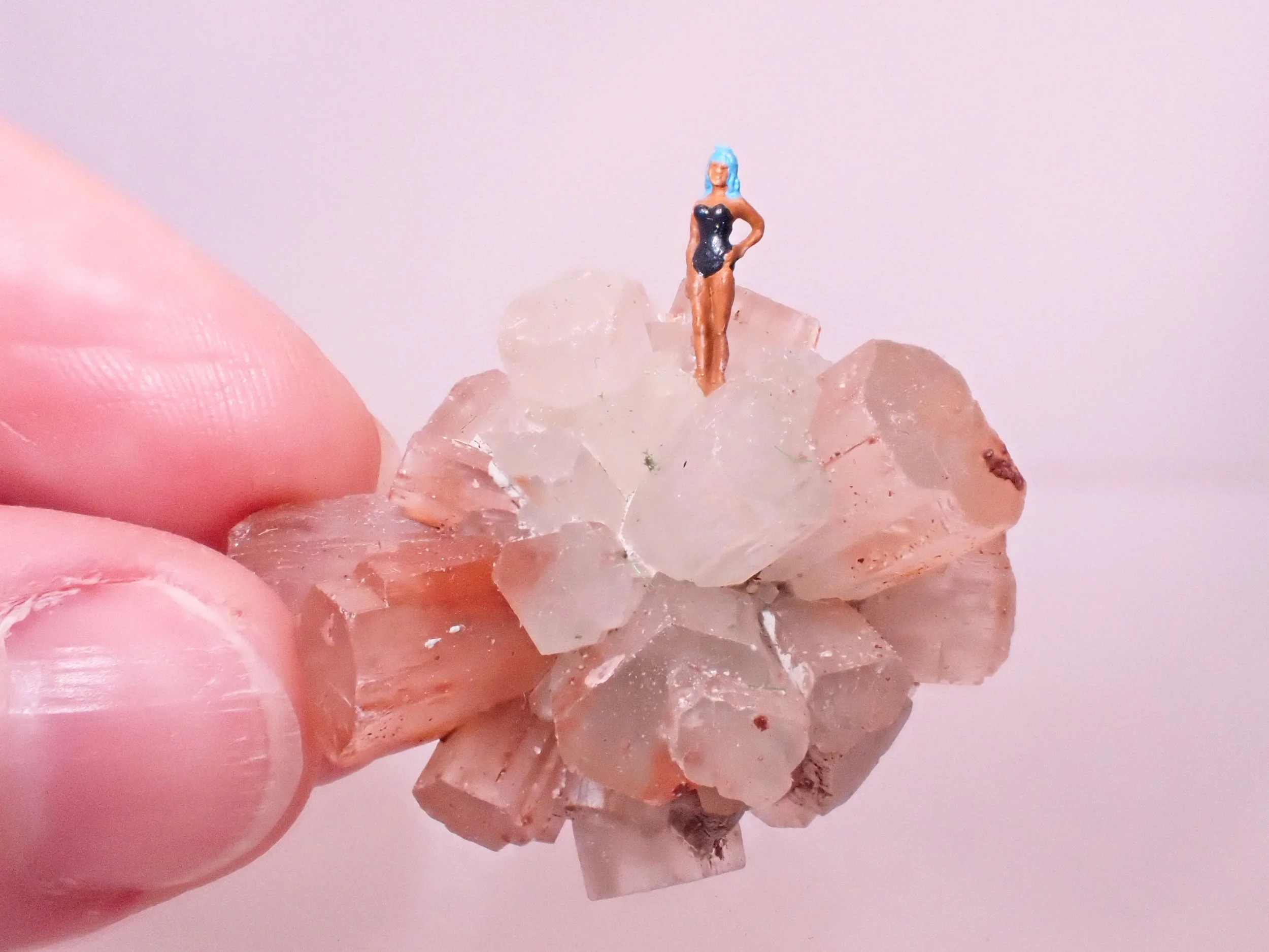 Red-Aragonite-Crystal-Diorama_4_Becky-Wareing-Steele_2_web.jpg
