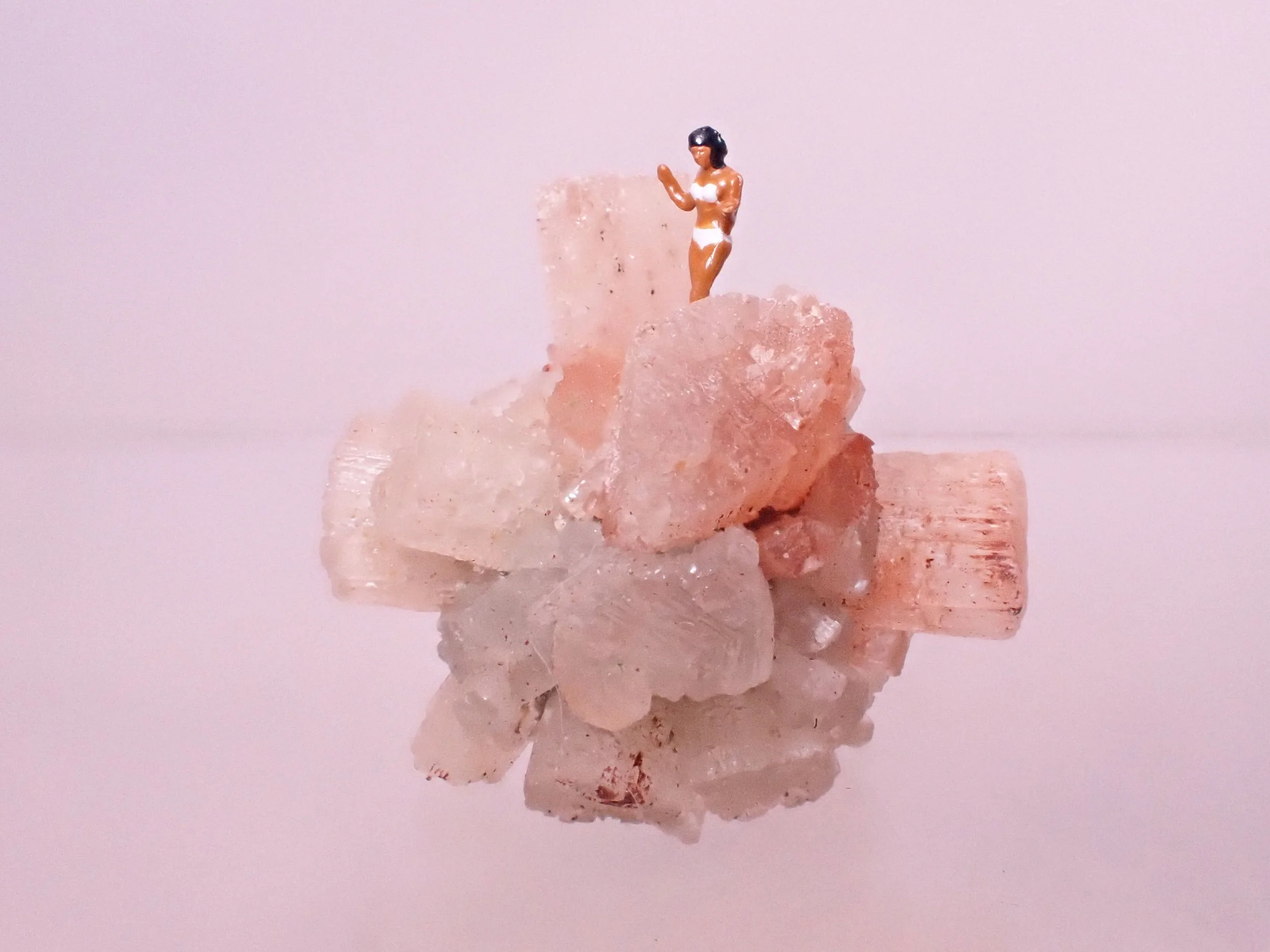 Red-Aragonite-Crystal-Diorama_6_Becky-Wareing-Steele_6_web.jpg