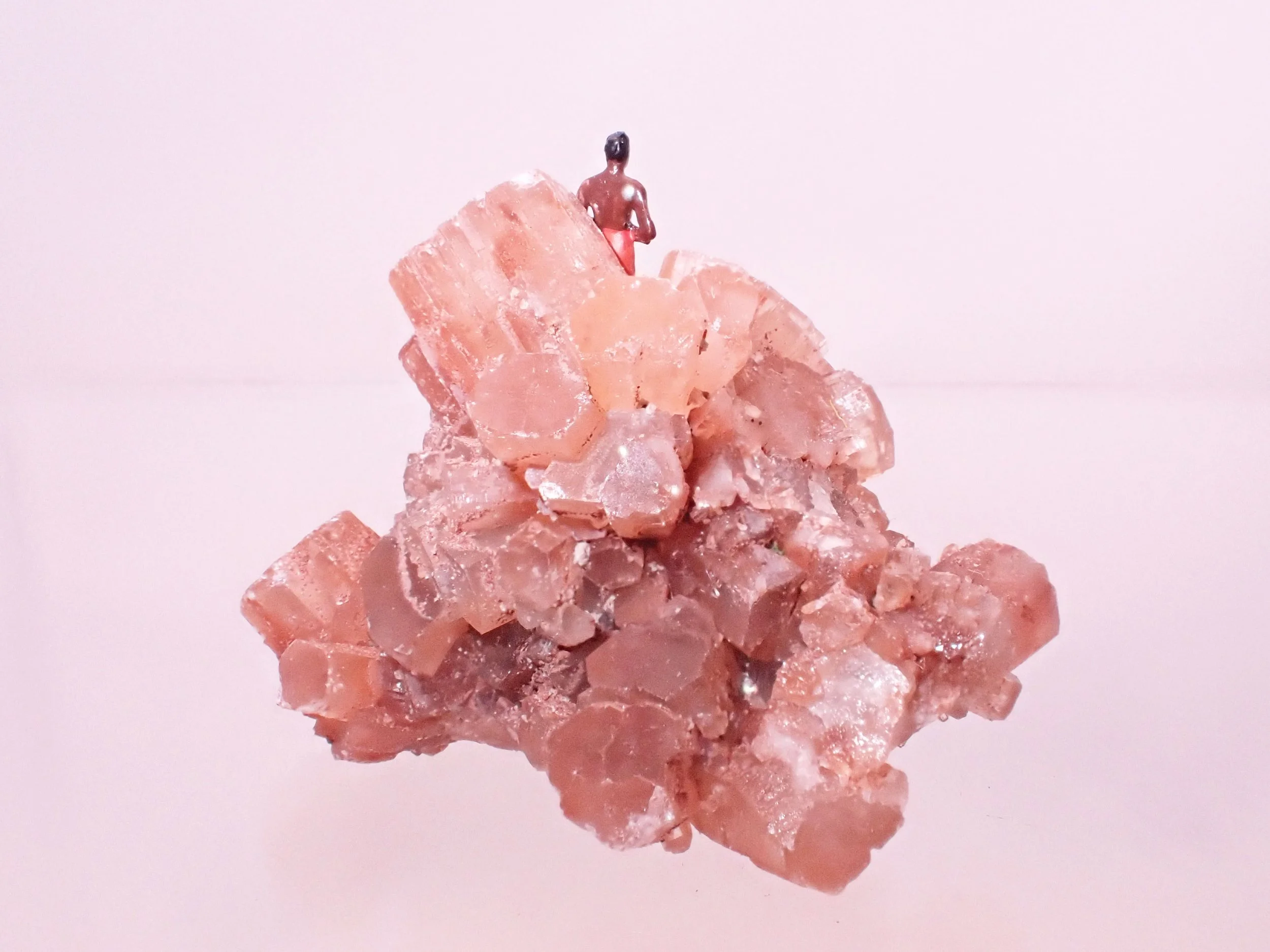 Red-Aragonite-Crystal-Diorama_9_Becky-Wareing-Steele_2_web.jpg