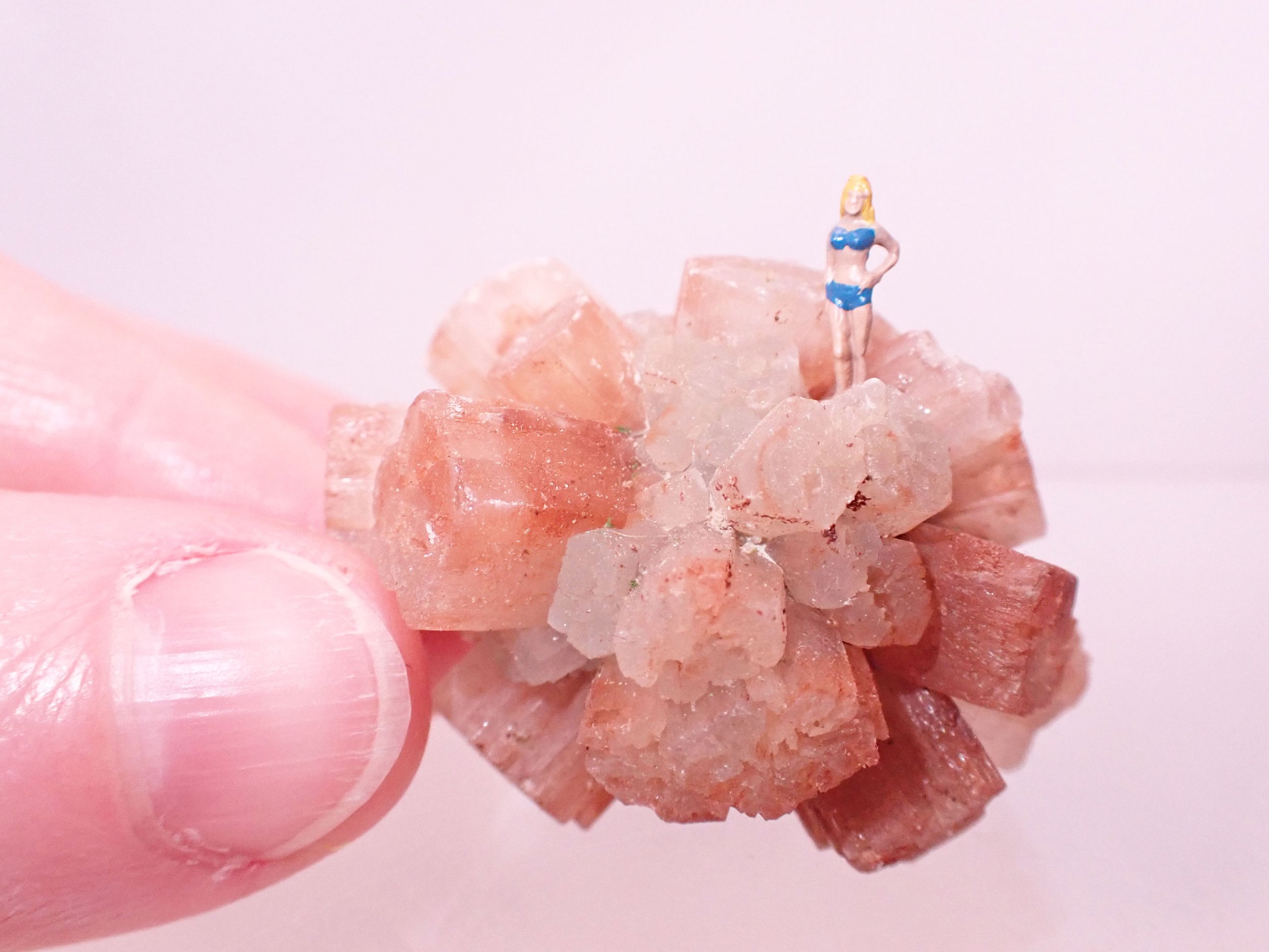 Red-Aragonite-Crystal-Diorama_10_Becky-Wareing-Steele_5_web.jpg