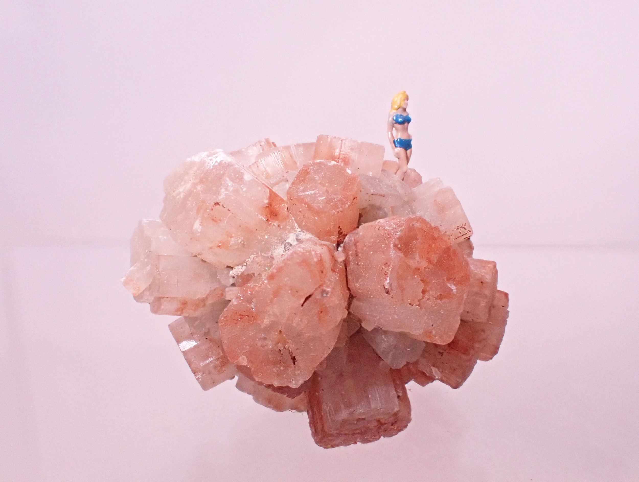 Red-Aragonite-Crystal-Diorama_10_Becky-Wareing-Steele_4_web.jpg