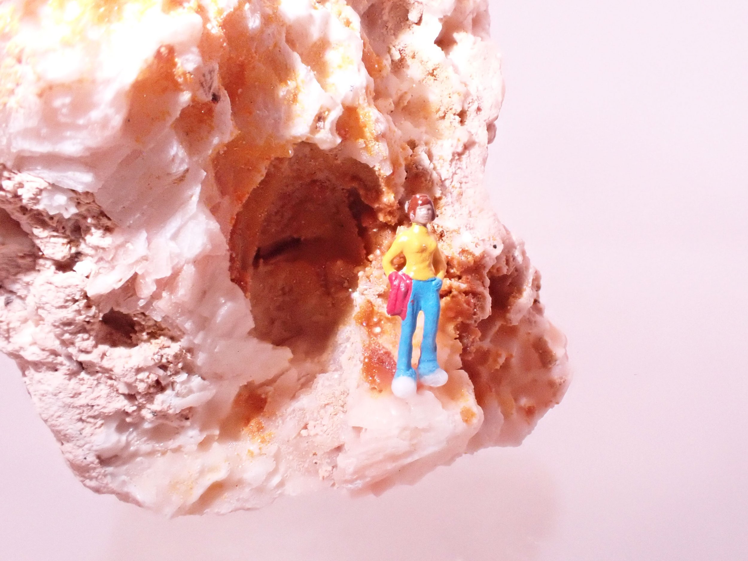 Vanadinite-Crystal-Diorama_4_Becky-Wareing-Steele_6_web.jpg