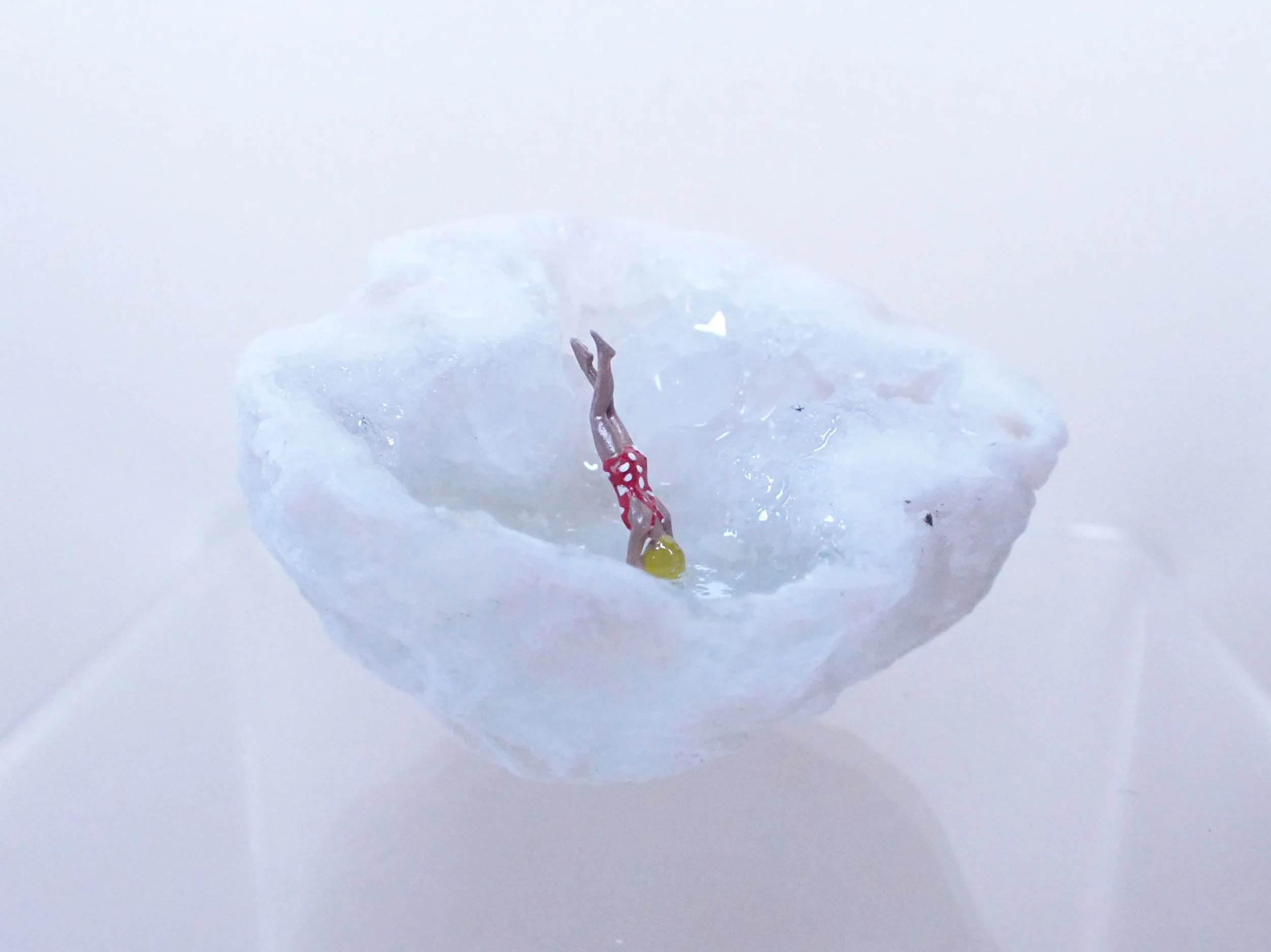 Mini-Crystal-Geode-Swimming-Hole-Diorama---1_2_web.jpg