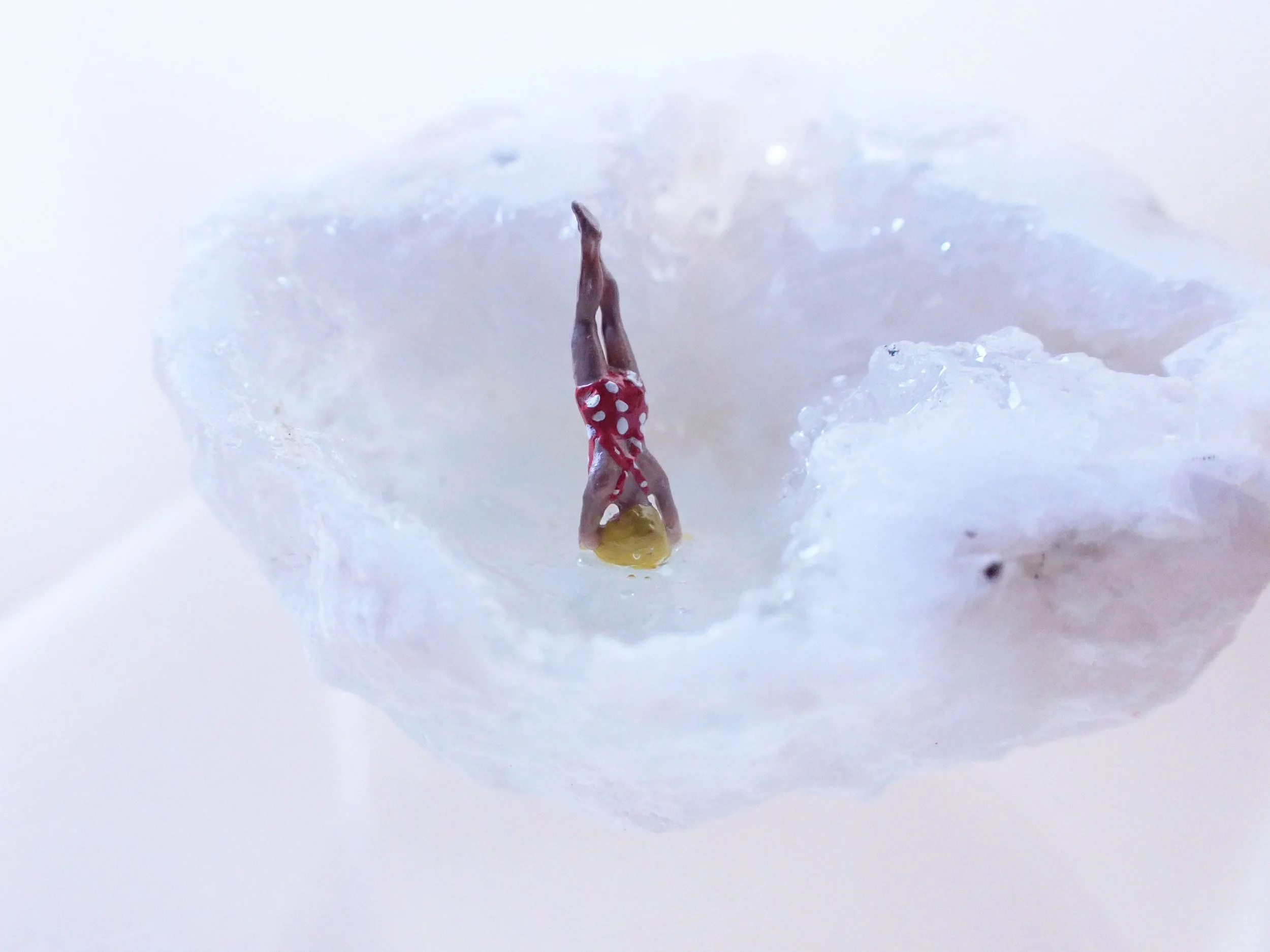 Mini-Crystal-Geode-Swimming-Hole-Diorama---1_7_web.jpg