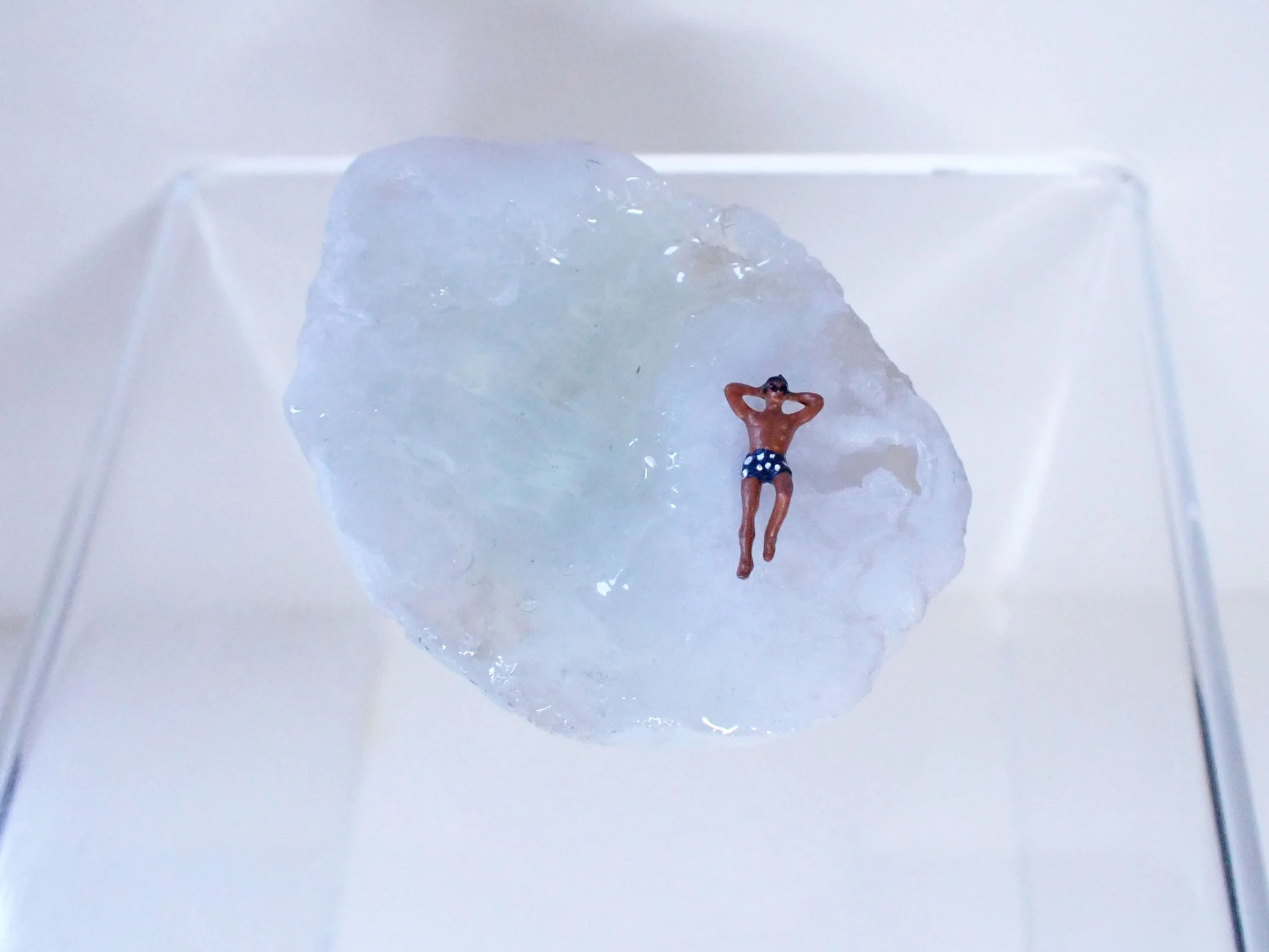 Mini-Crystal-Geode-Swimming-Hole-Diorama---3_1_web.jpg