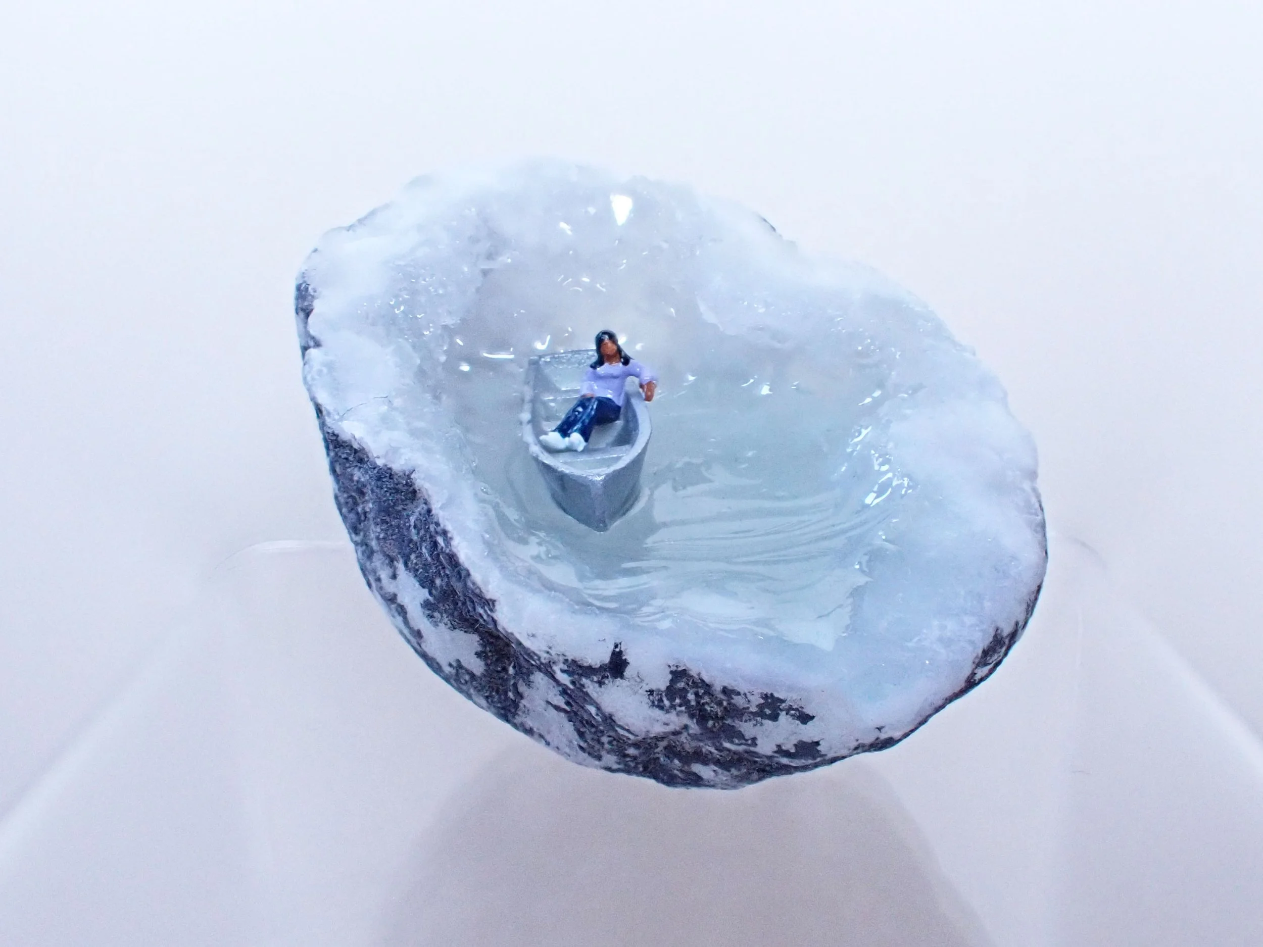 Mini-Crystal-Geode-Swimming-Hole-Diorama---5_4_web.jpg