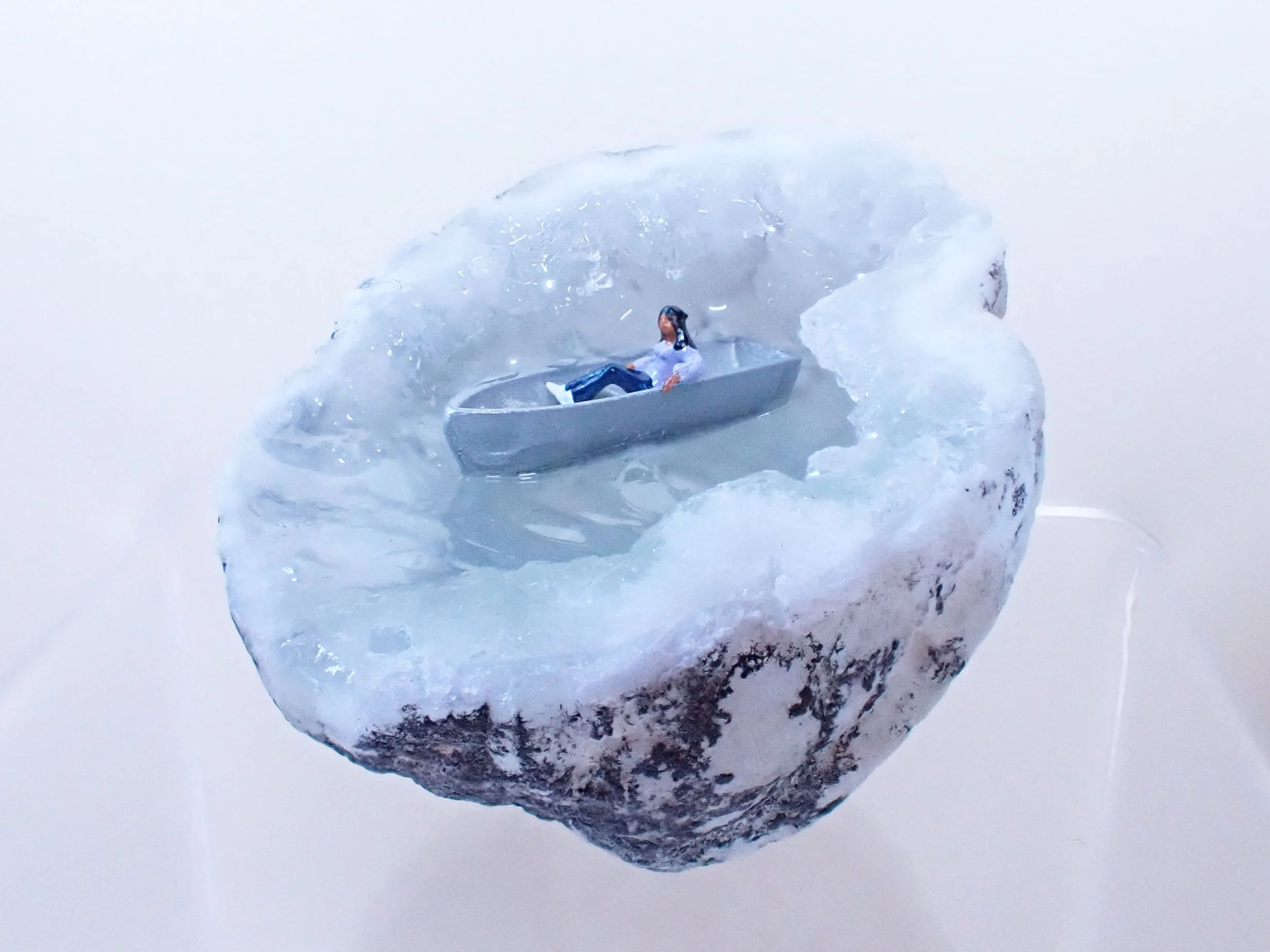 Mini-Crystal-Geode-Swimming-Hole-Diorama---5_6_web.jpg