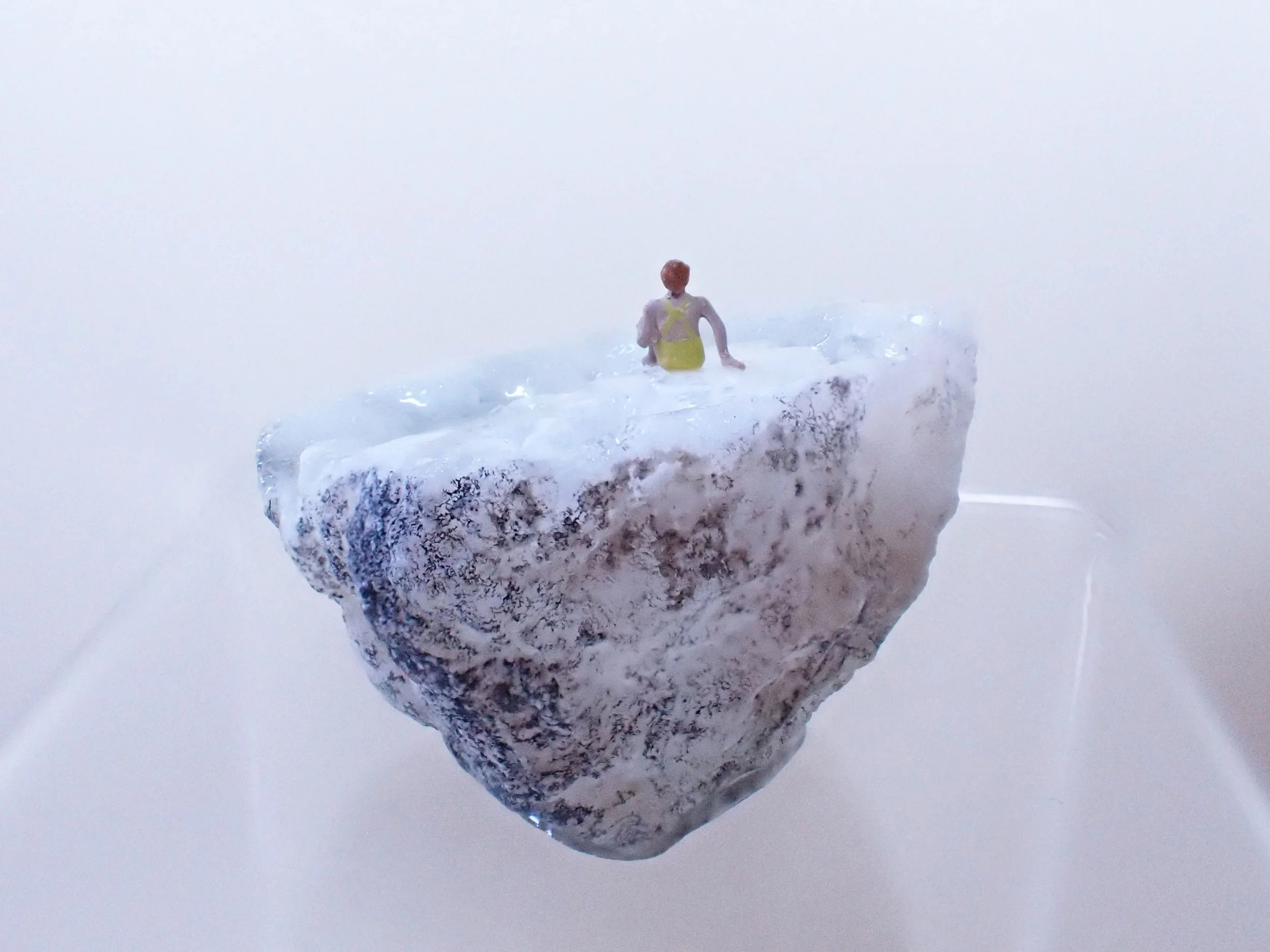 Mini-Crystal-Geode-Swimming-Hole-Diorama---6_3_web.jpg