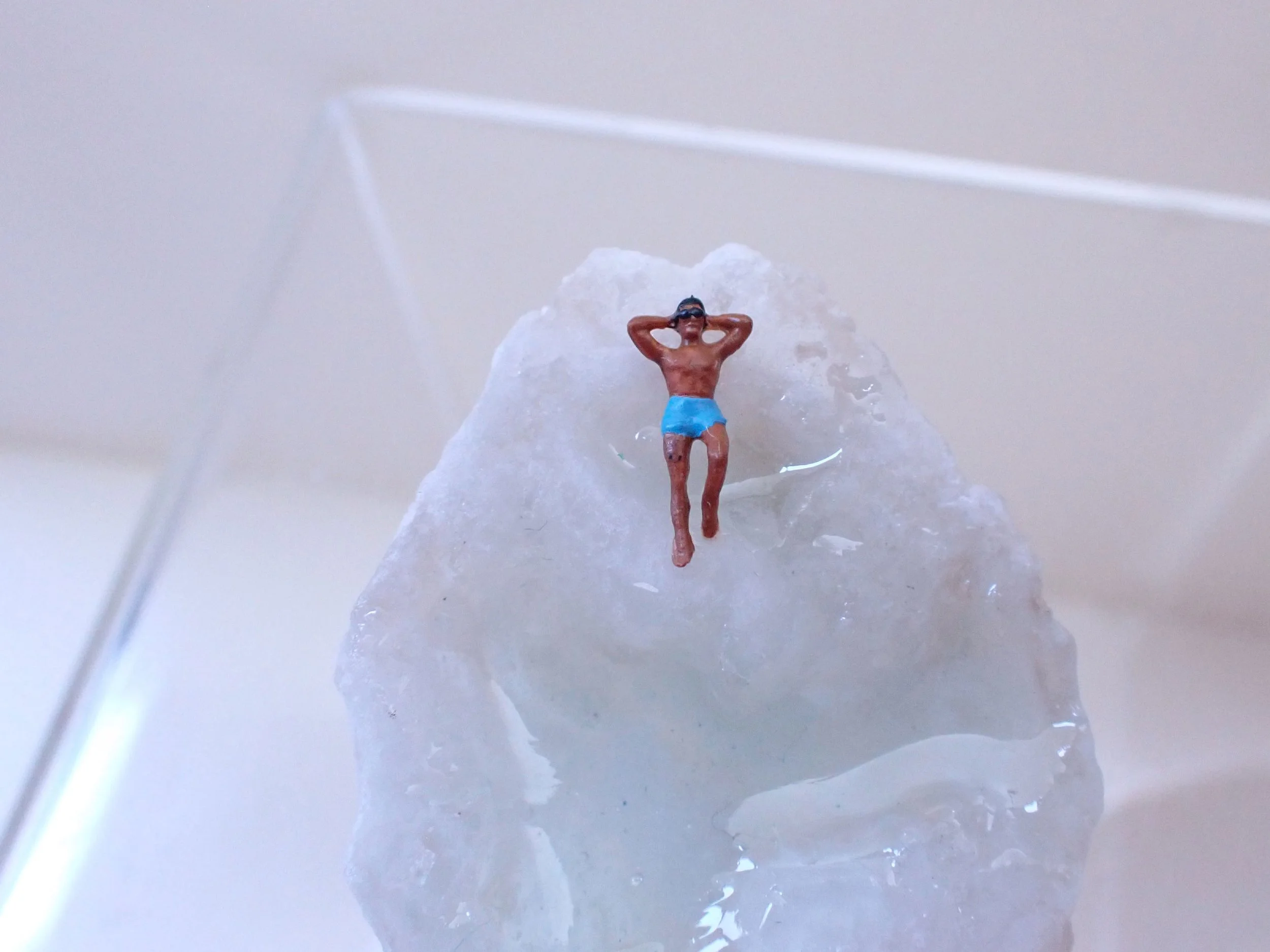 Mini-Crystal-Geode-Swimming-Hole-Diorama---9_6_web.jpg