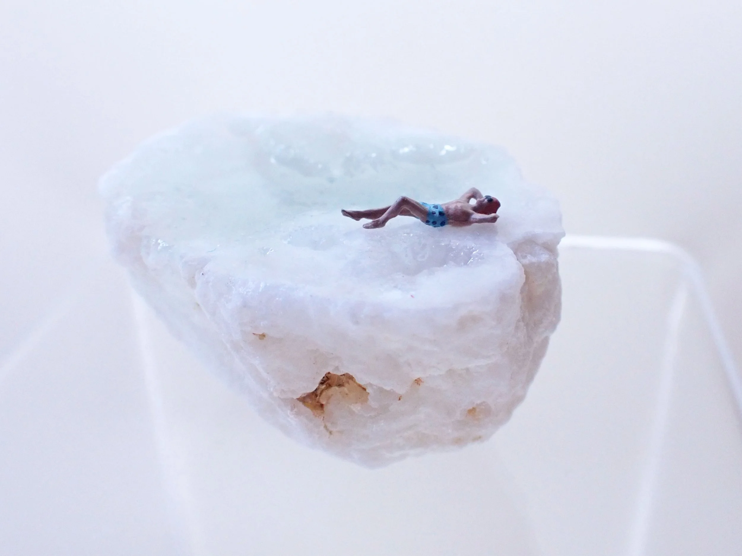 Mini-Crystal-Geode-Swimming-Hole-Diorama---10_3_web.jpg