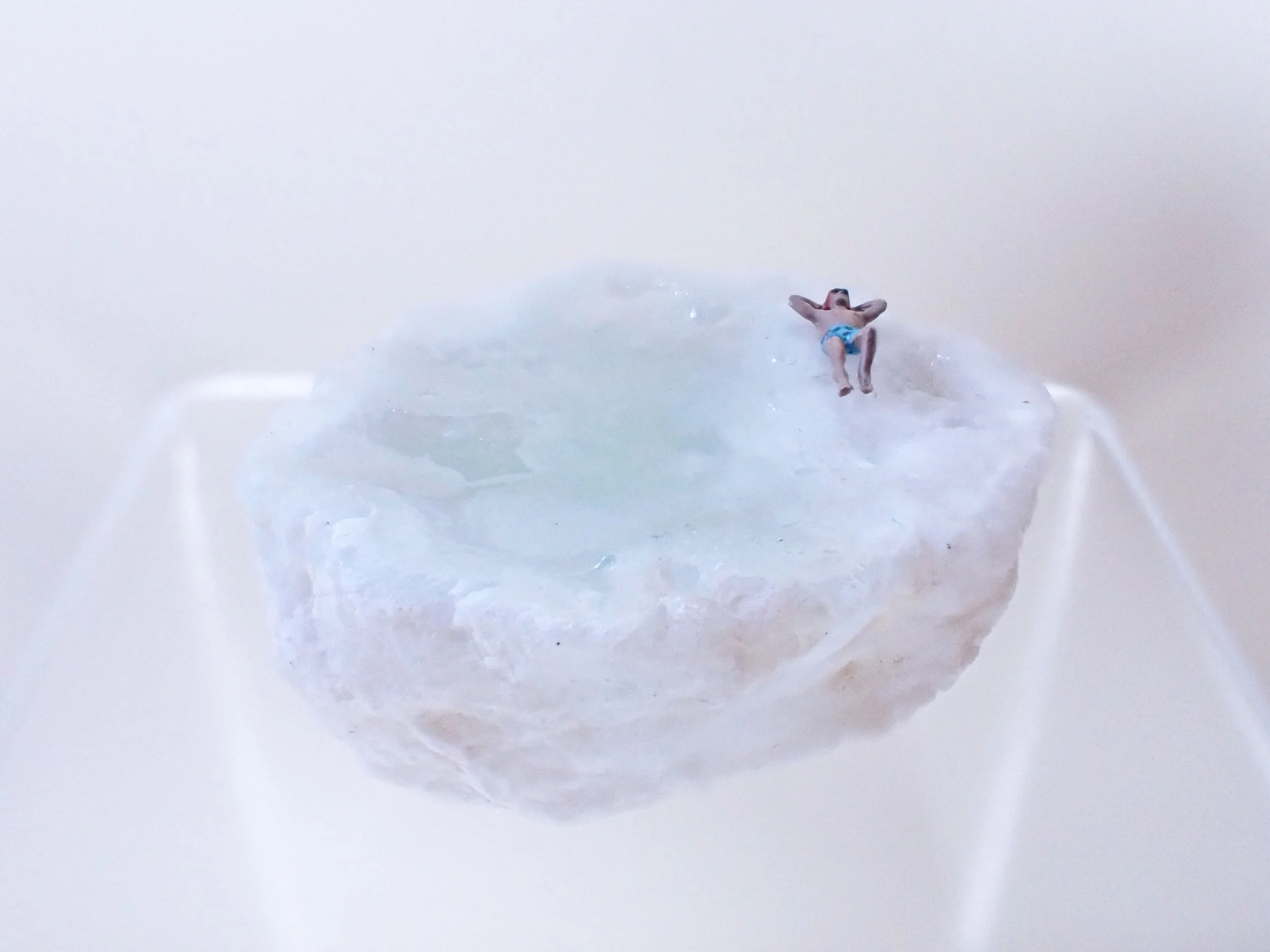 Mini-Crystal-Geode-Swimming-Hole-Diorama---10_6_web.jpg
