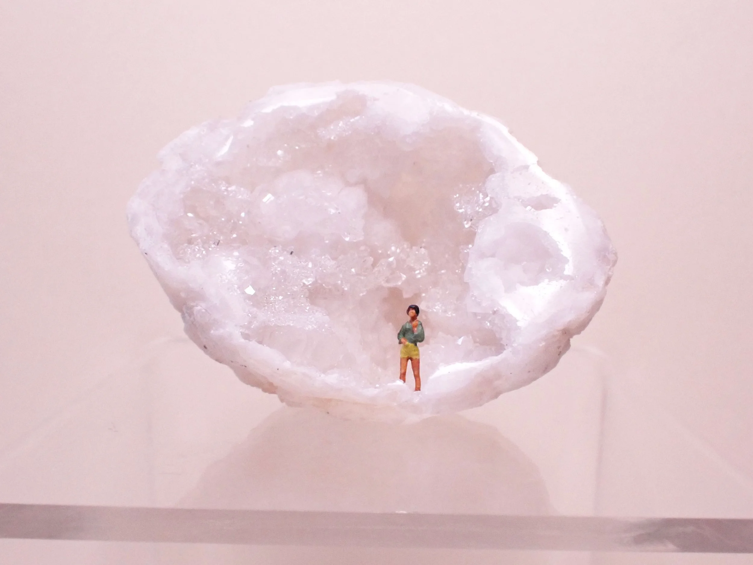 Mini-Crystal-Geode-Diorama---1_1_web.jpg