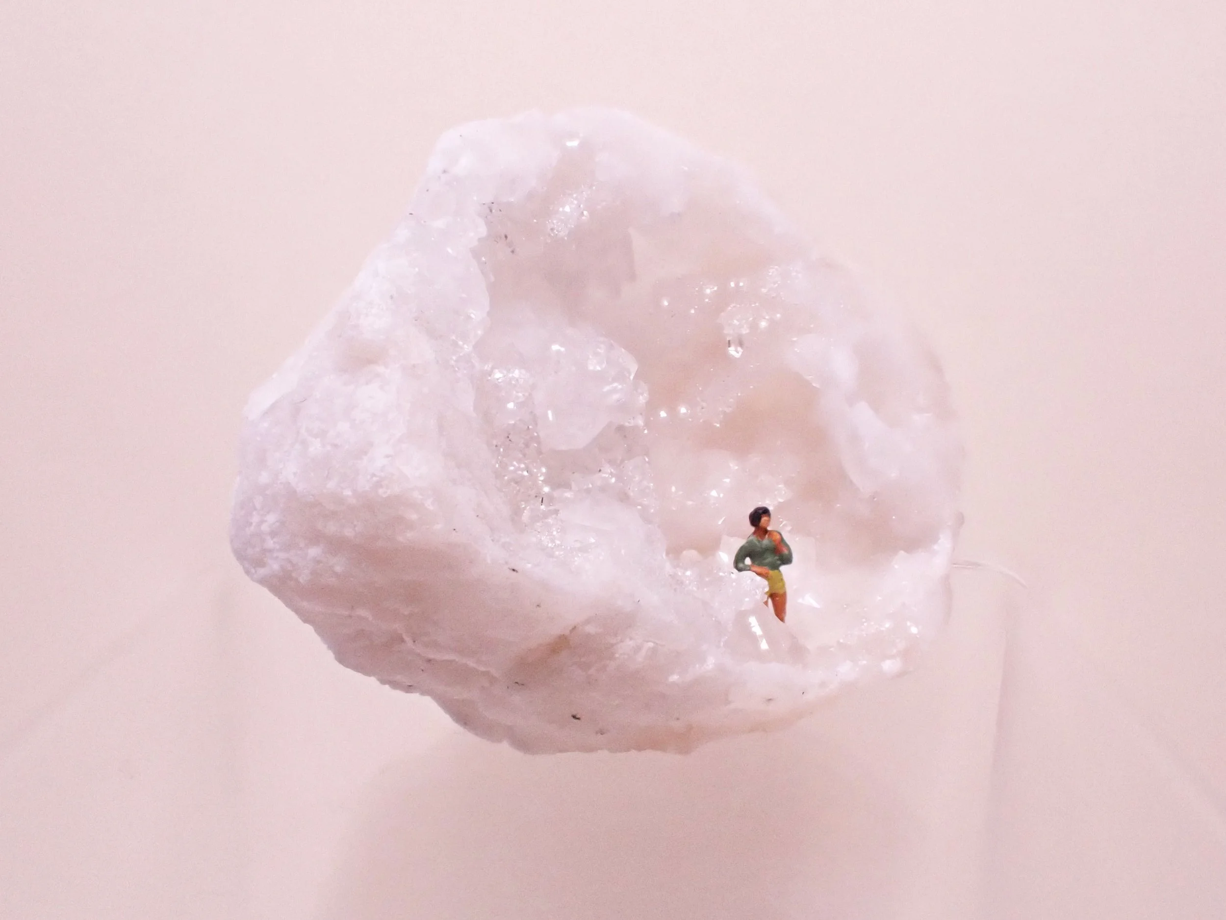 Mini-Crystal-Geode-Diorama---1_5_web.jpg