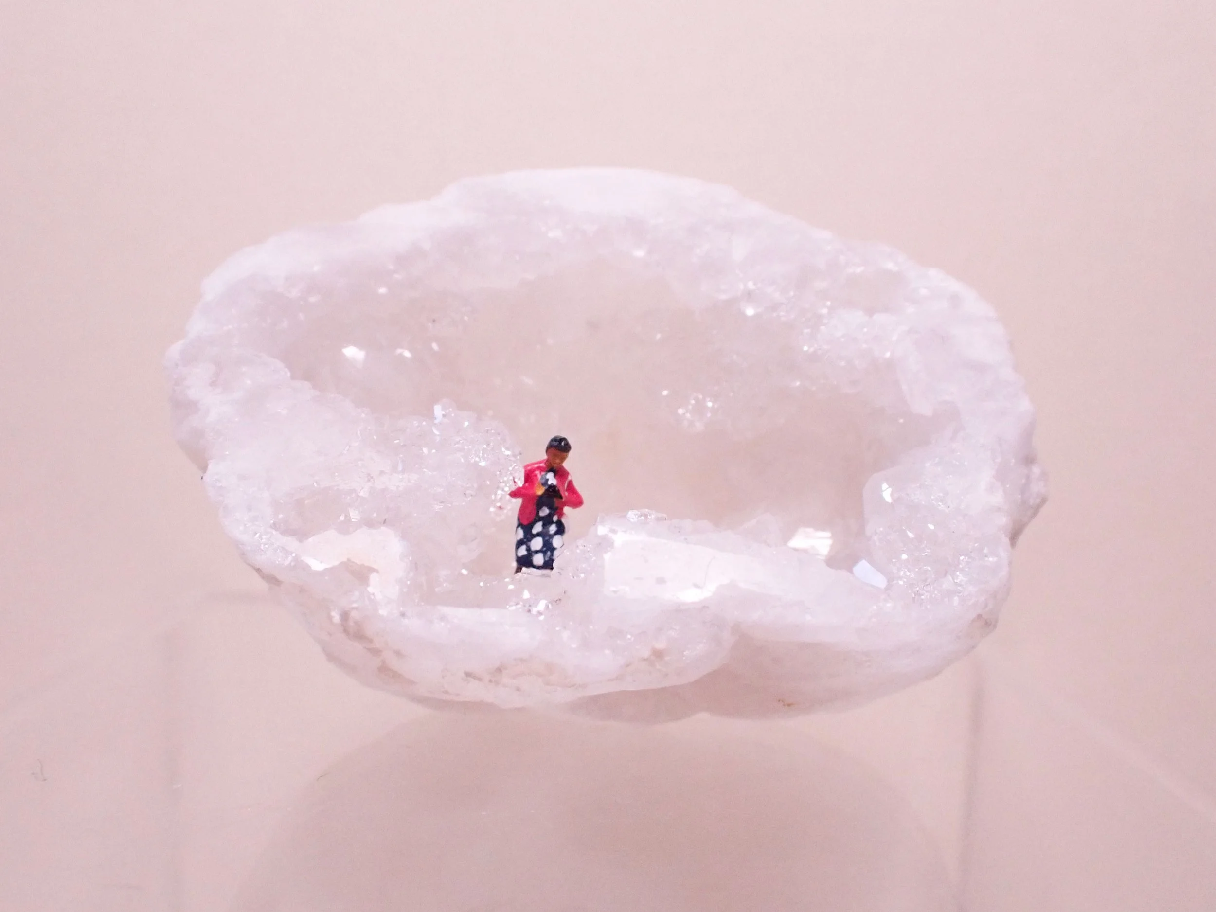 Mini-Crystal-Geode-Diorama---2_2_web.jpg