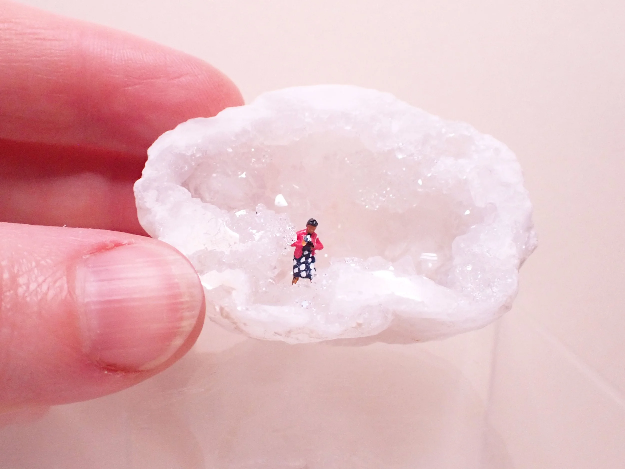 Mini-Crystal-Geode-Diorama---2_3_web.jpg