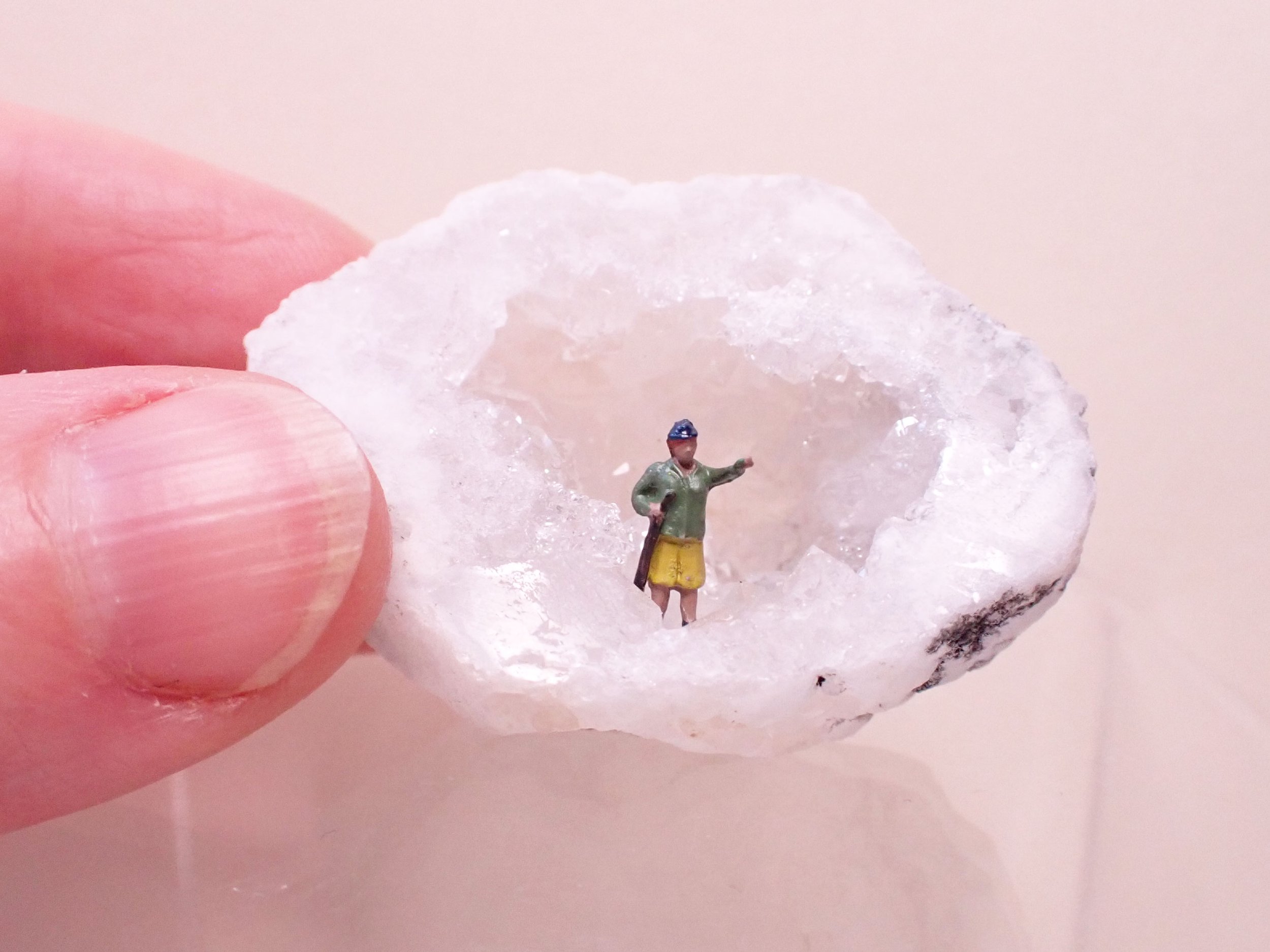 Mini-Crystal-Geode-Diorama---7_2_web.jpg