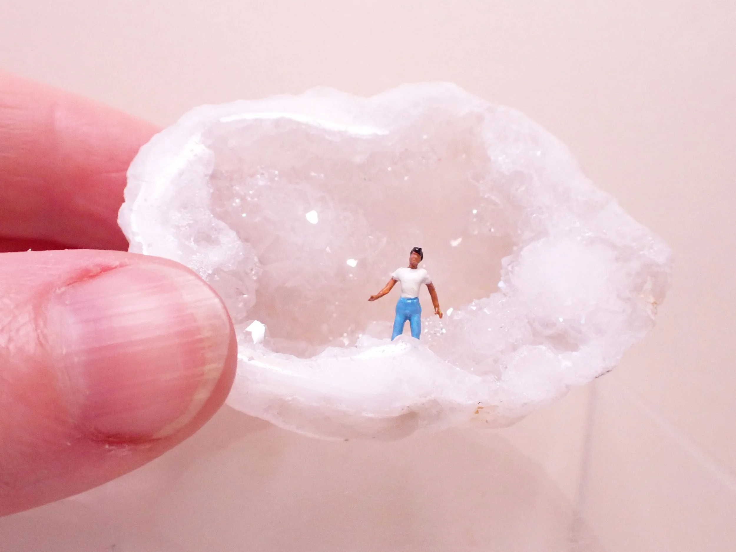 Mini-Crystal-Geode-Diorama---8_3_web.jpg