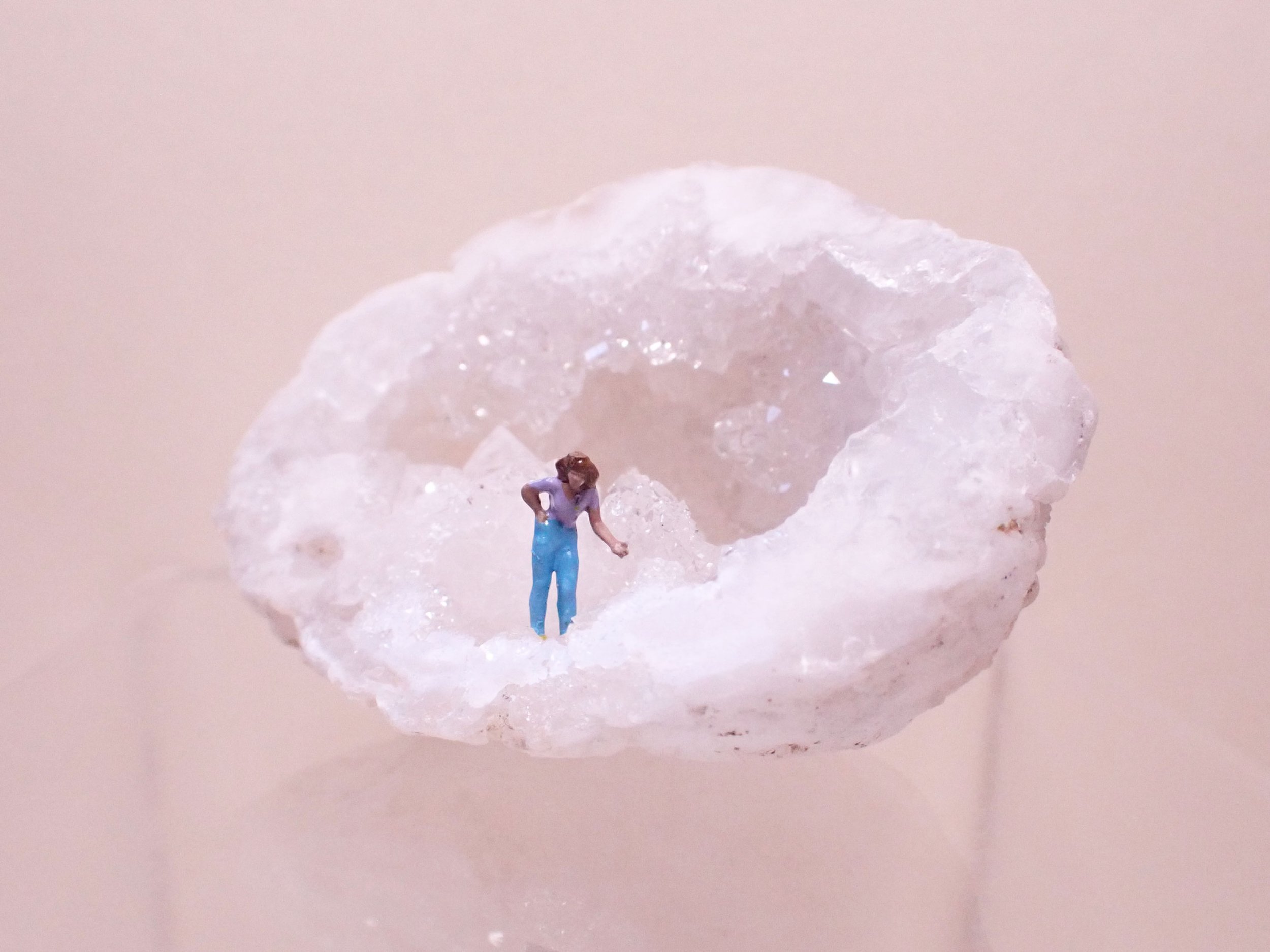 Mini-Crystal-Geode-Diorama---10_4_web.jpg