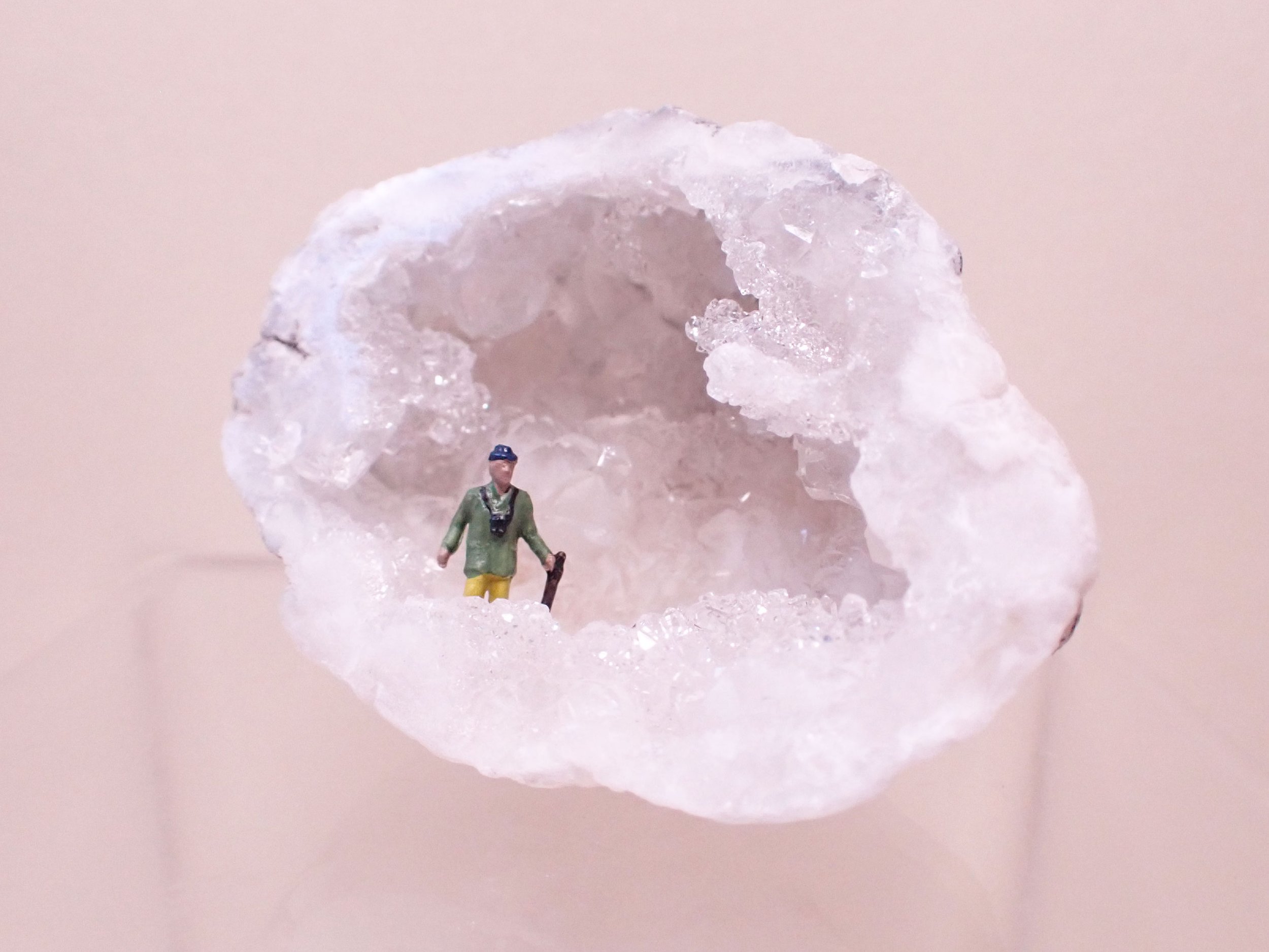 Mini-Crystal-Geode-Diorama---11_4_web.jpg