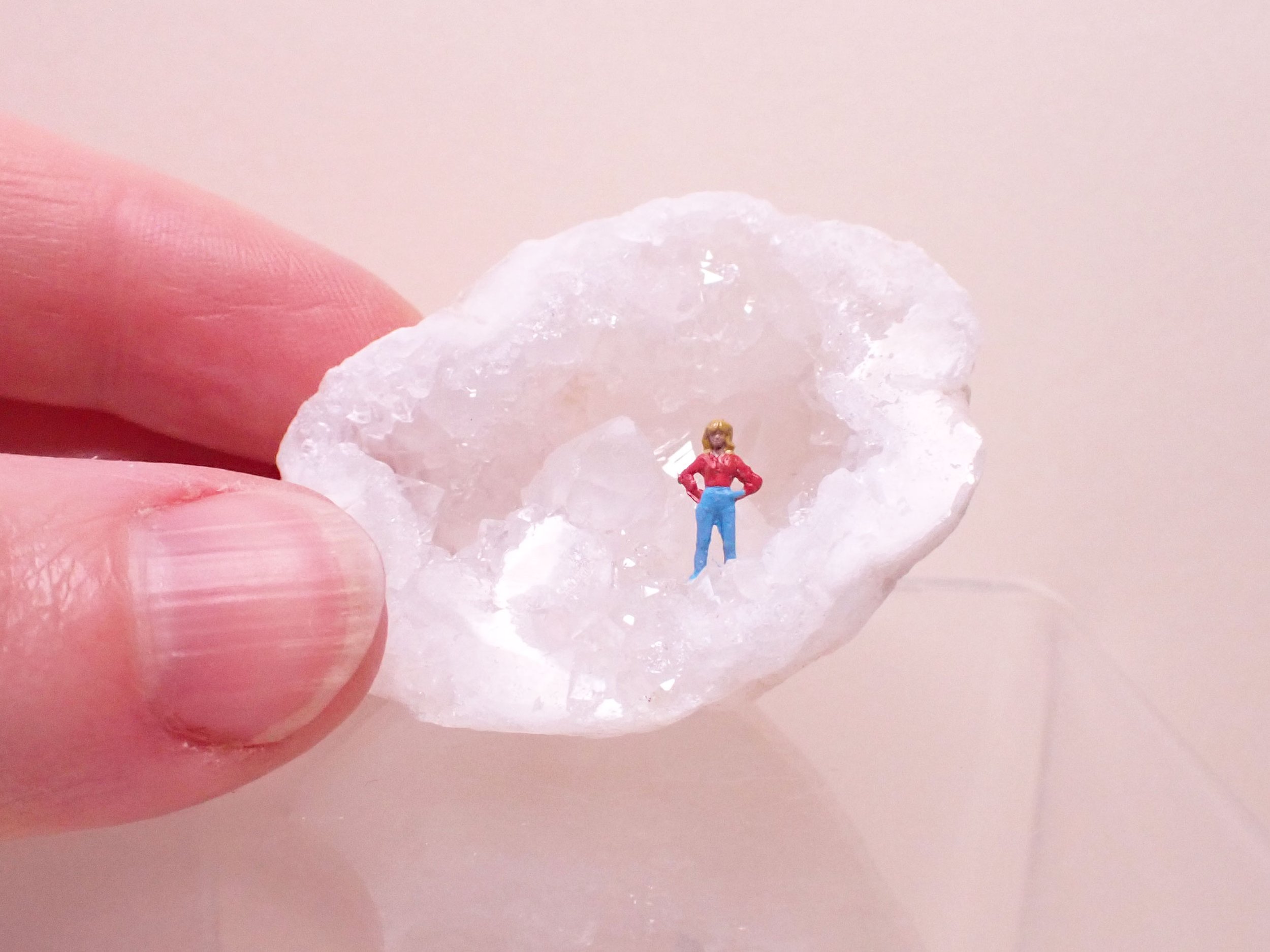 Mini-Crystal-Geode-Diorama---3_3_web.jpg