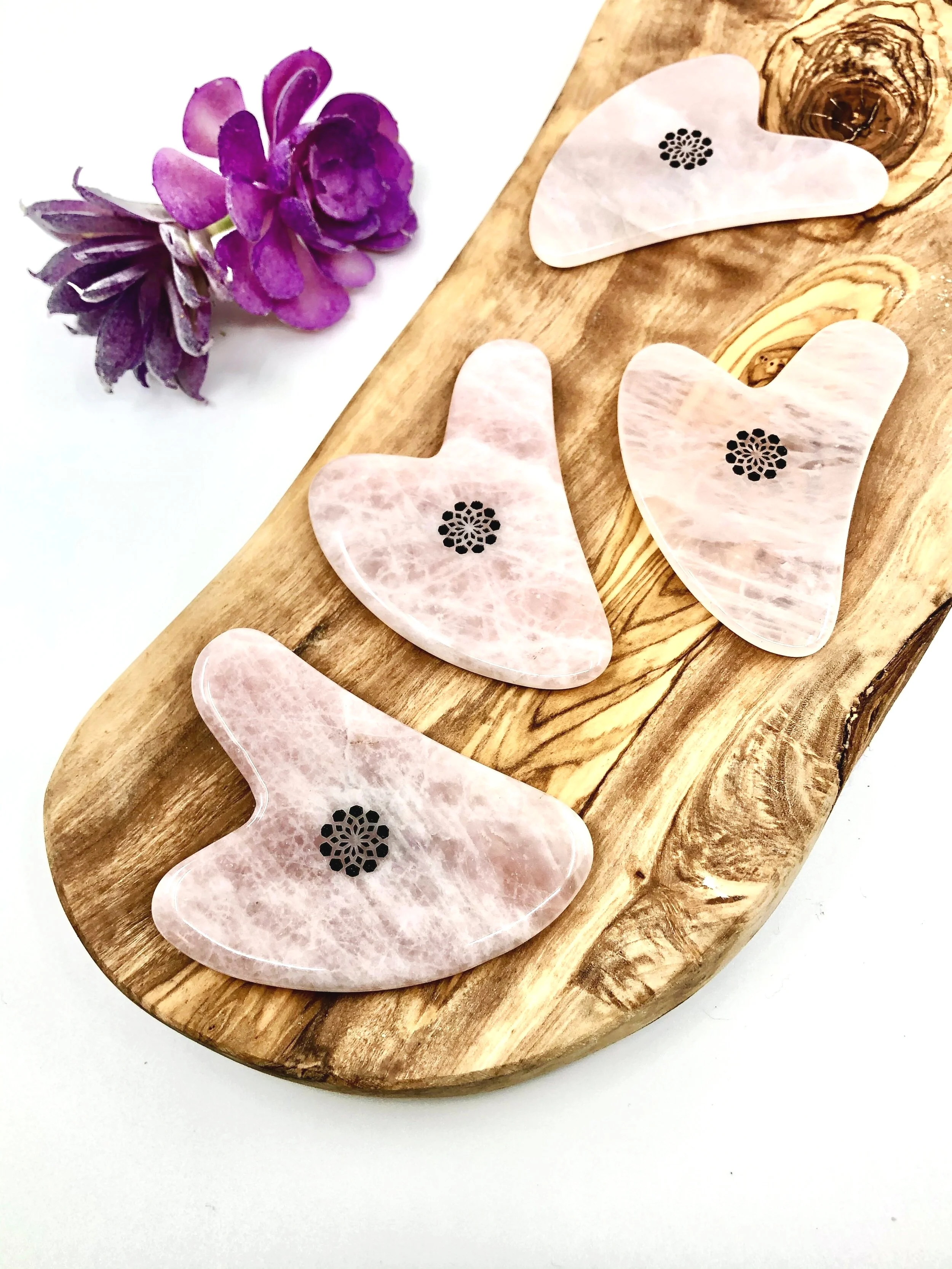 NŪR Rose Quartz GUA SHA Scraping tool